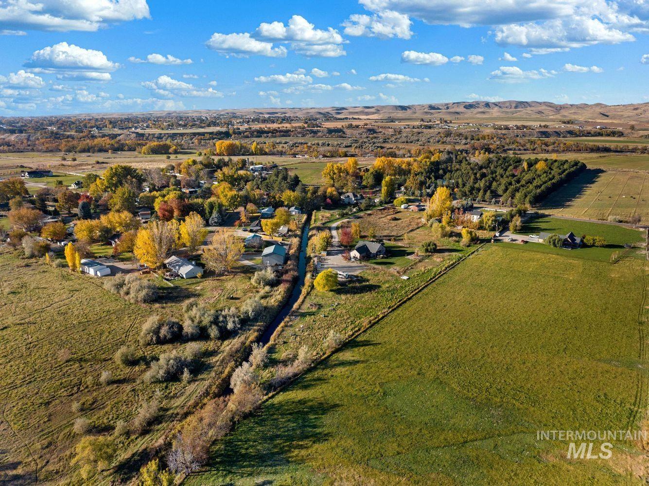 2185 Waterwheel Road, Emmett, Idaho 83617, 4 Bedrooms, 3 Bathrooms, Residential For Sale, Price $850,000,MLS 98972225