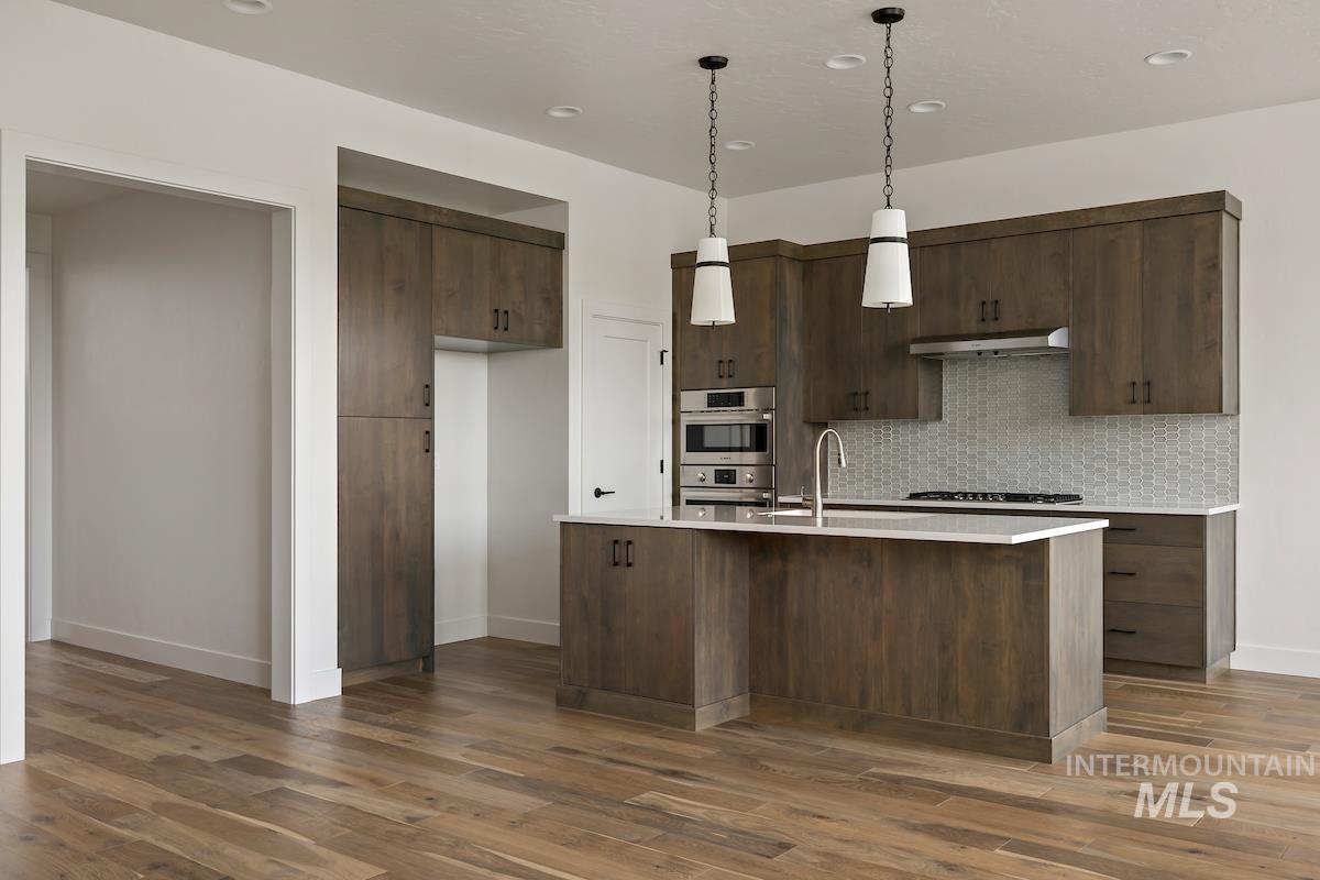 998 E Escalation St, Meridian, Idaho 83642, 3 Bedrooms, 2 Bathrooms, Residential For Sale, Price $605,340,MLS 98972231