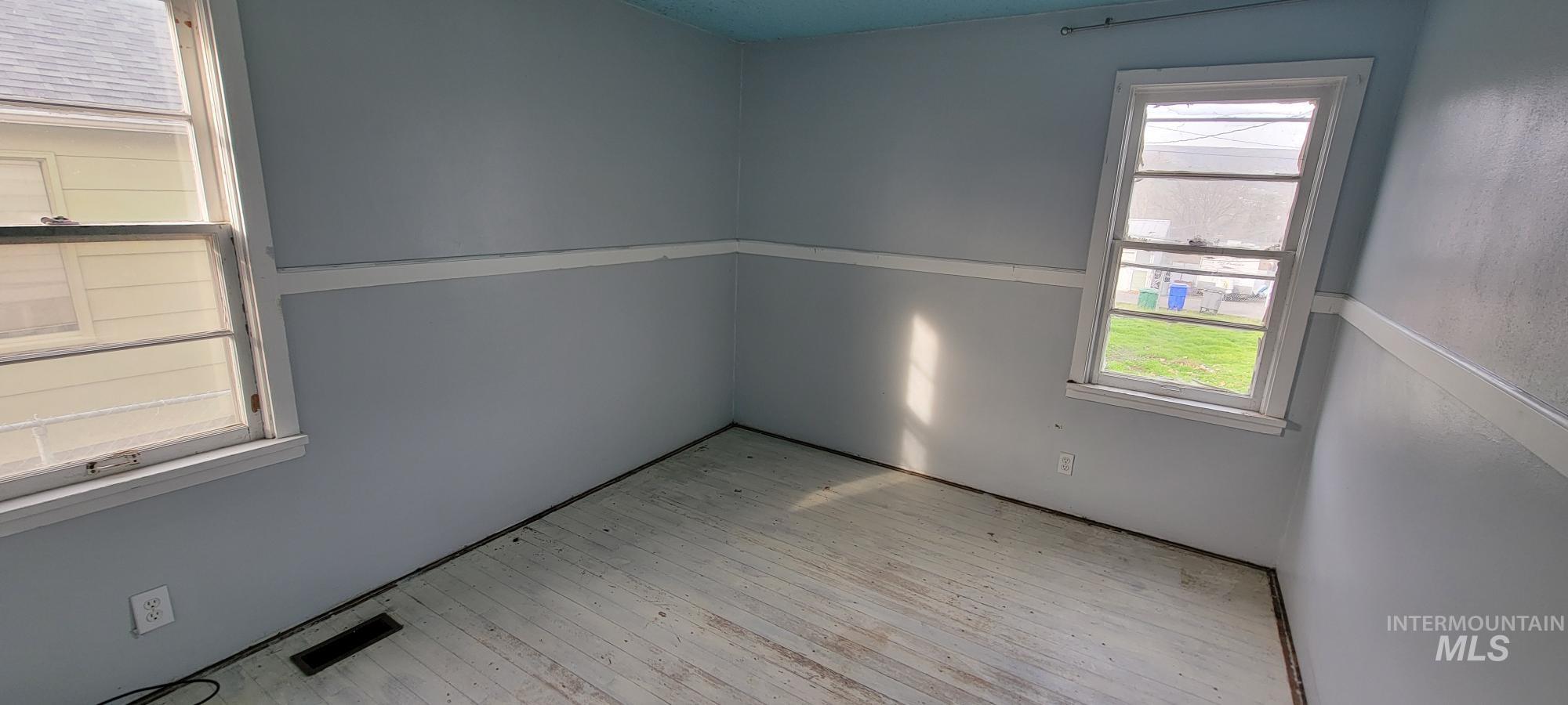 1521 18th Ave, Lewiston, Idaho 83501, 4 Bedrooms, 2 Bathrooms, Residential For Sale, Price $207,000,MLS 98972232