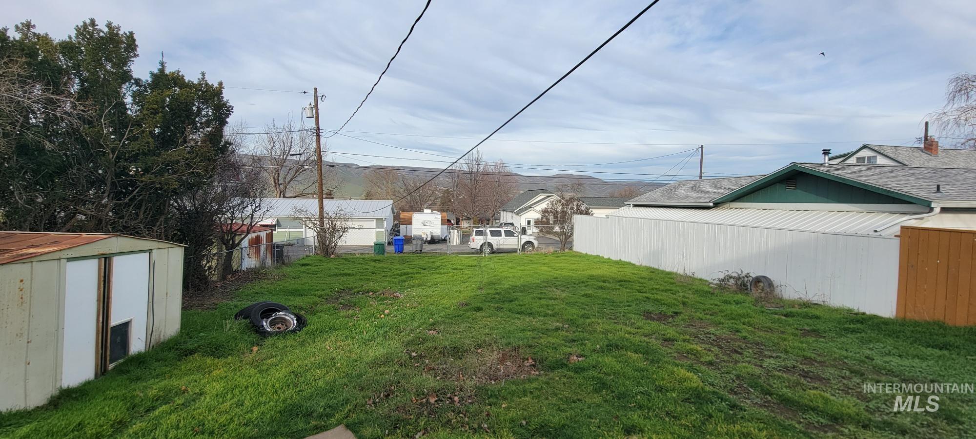 1521 18th Ave, Lewiston, Idaho 83501, 4 Bedrooms, 2 Bathrooms, Residential For Sale, Price $207,000,MLS 98972232