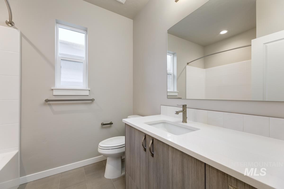 10455 Stony Oak Street, Nampa, Idaho 83687, 3 Bedrooms, 2 Bathrooms, Residential For Sale, Price $489,900,MLS 98972233