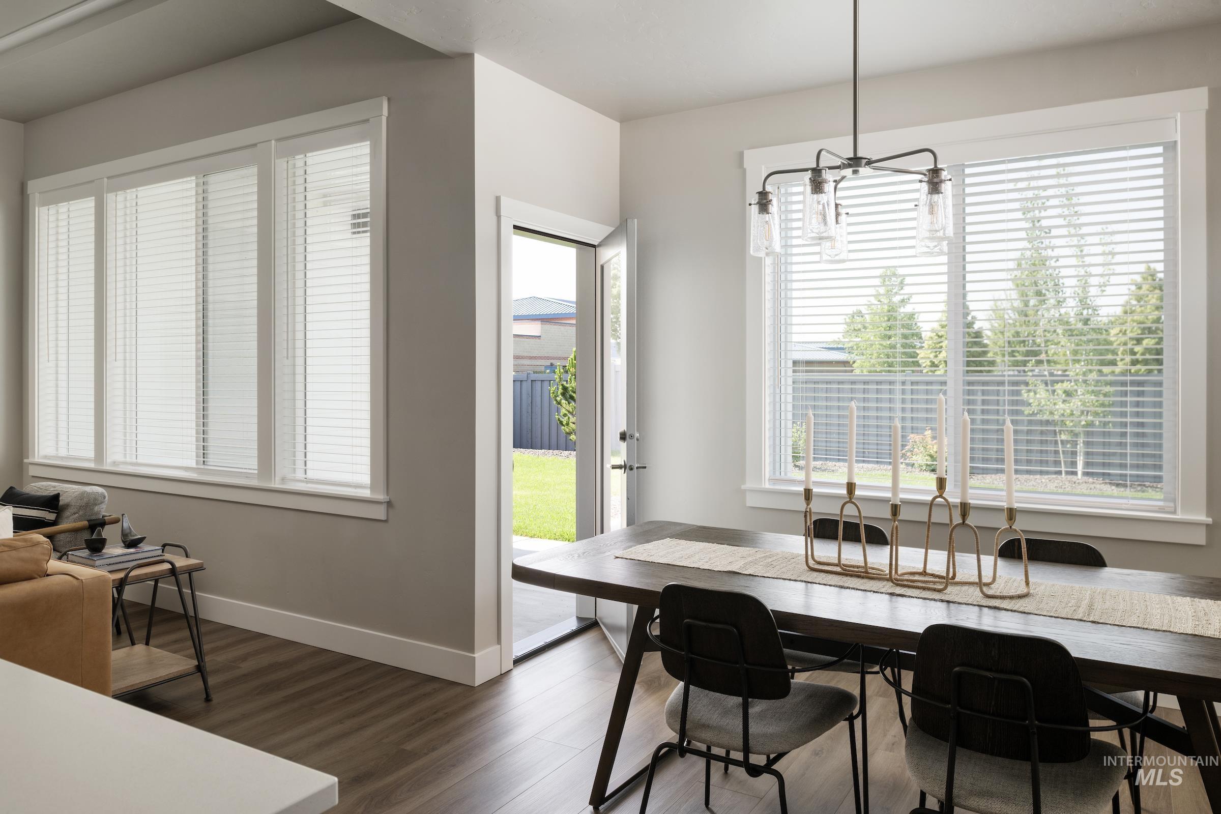 10455 Stony Oak Street, Nampa, Idaho 83687, 3 Bedrooms, 2 Bathrooms, Residential For Sale, Price $489,900,MLS 98972233