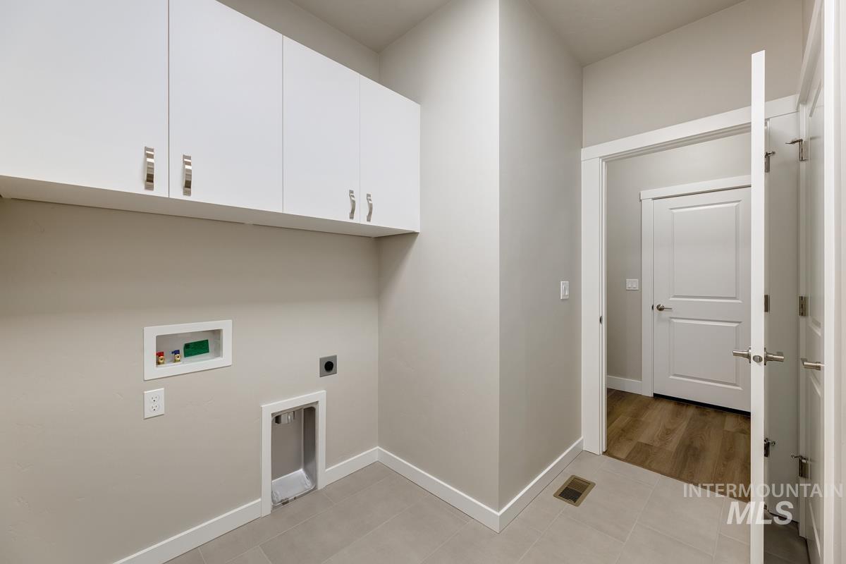 10455 Stony Oak Street, Nampa, Idaho 83687, 3 Bedrooms, 2 Bathrooms, Residential For Sale, Price $489,900,MLS 98972233