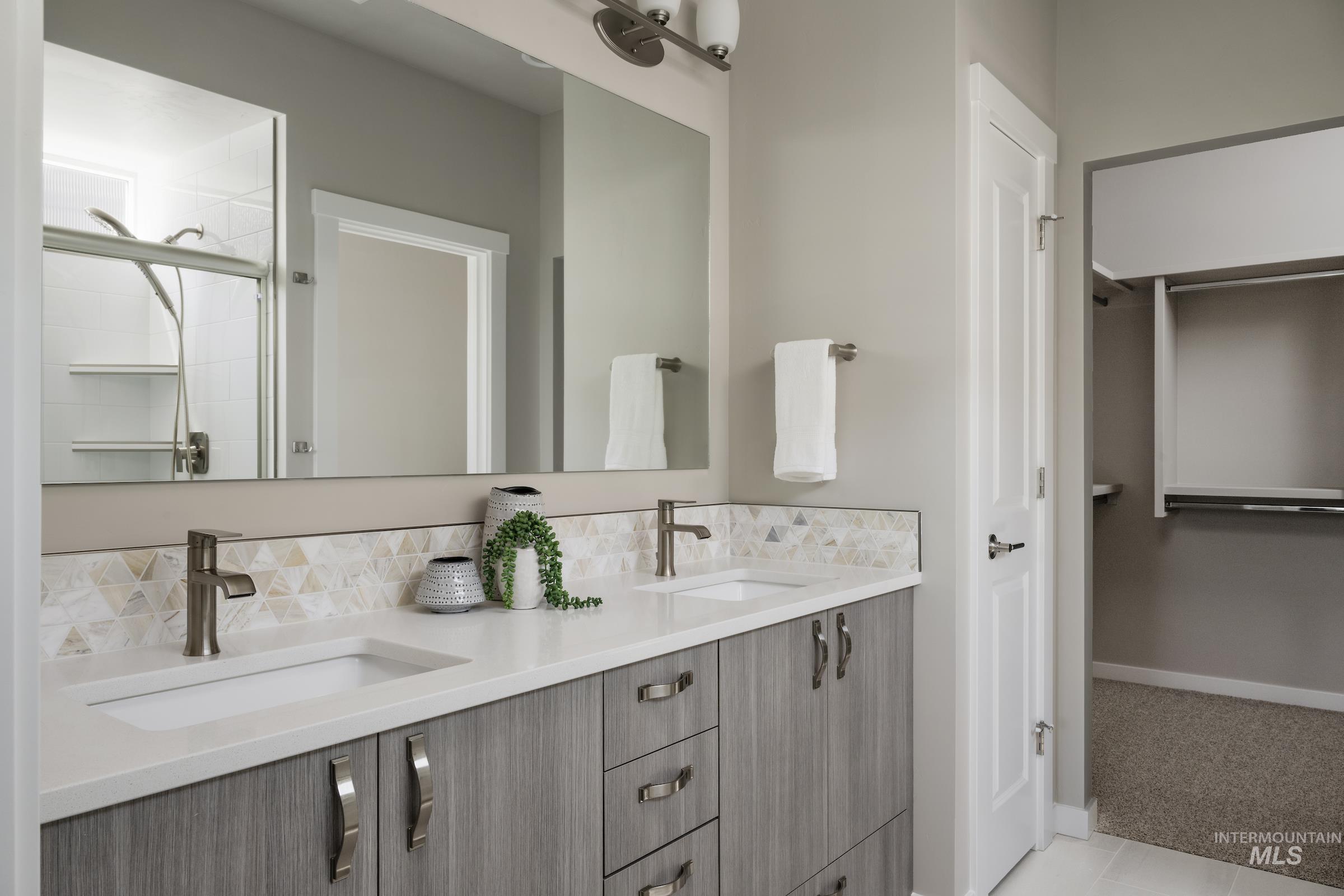 10455 Stony Oak Street, Nampa, Idaho 83687, 3 Bedrooms, 2 Bathrooms, Residential For Sale, Price $489,900,MLS 98972233