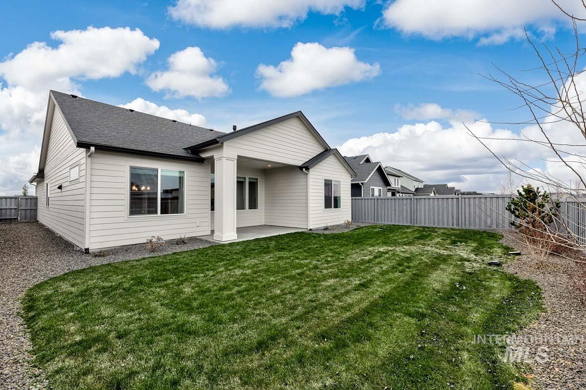 10455 Stony Oak Street, Nampa, Idaho 83687, 3 Bedrooms, 2 Bathrooms, Residential For Sale, Price $484,900,MLS 98972233