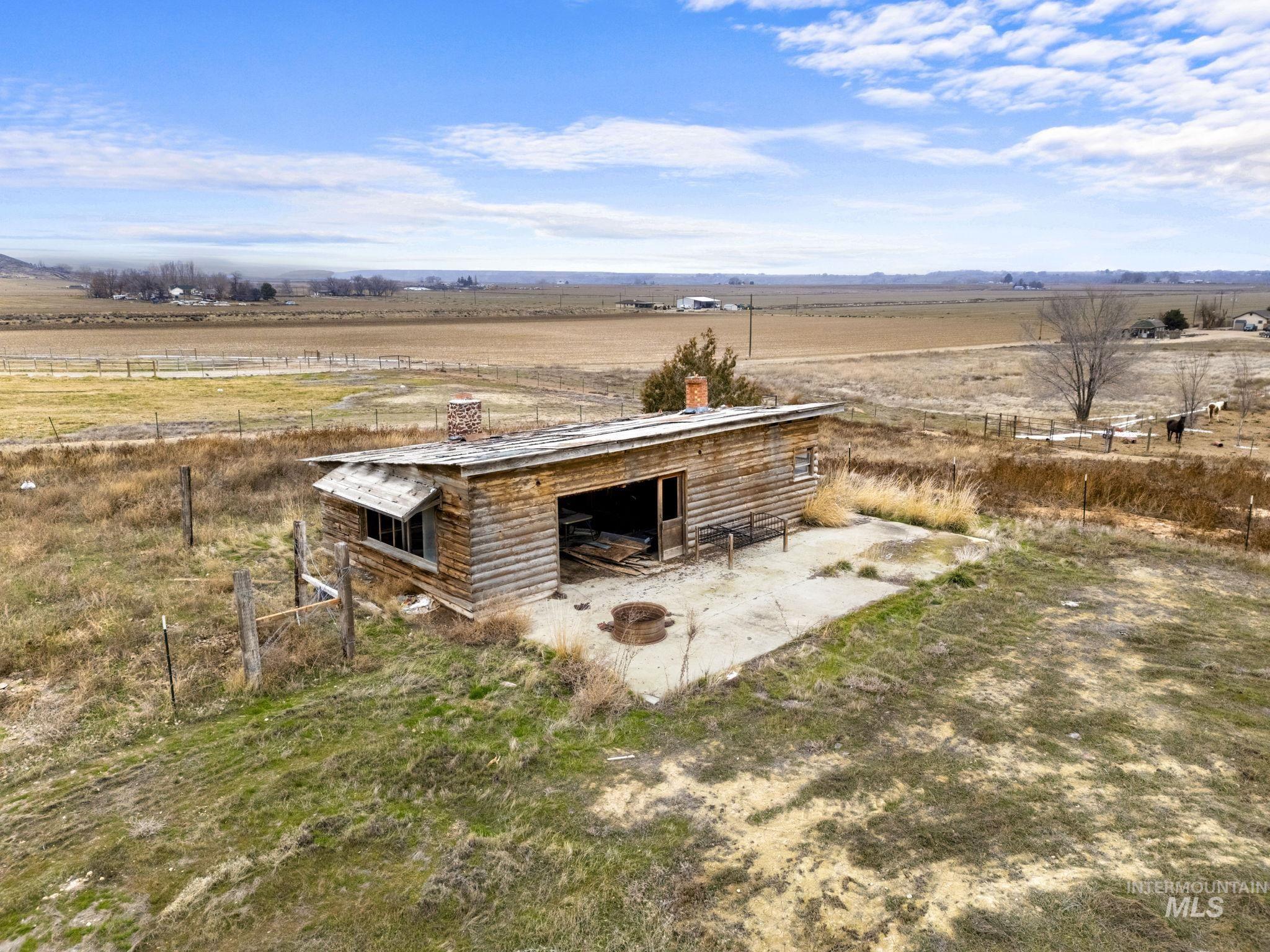 1651 Graveyard Point Rd, Homedale, Idaho 83628, 4 Bedrooms, 2.5 Bathrooms, Residential For Sale, Price $789,000,MLS 98972234