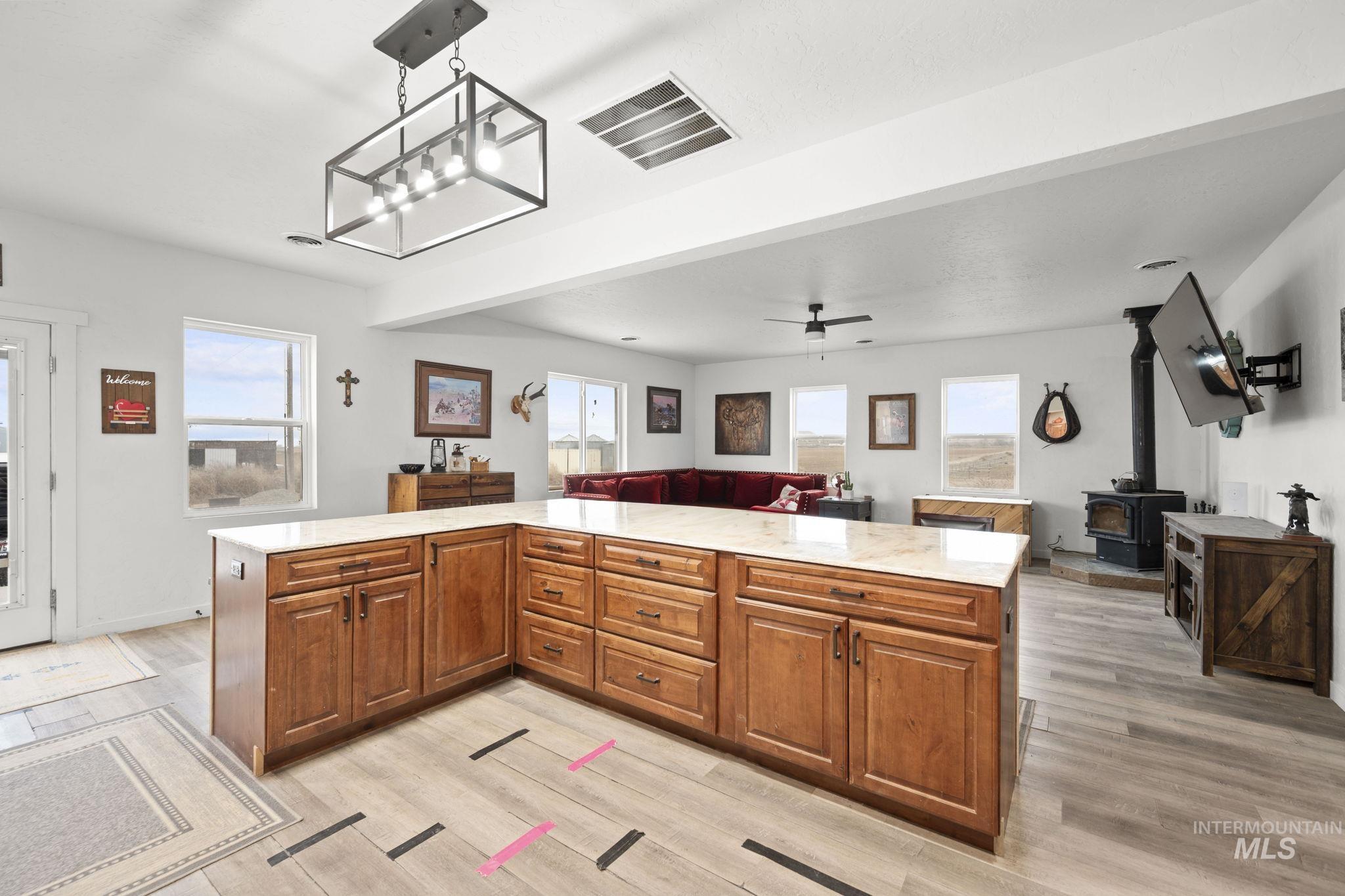 1651 Graveyard Point Rd, Homedale, Idaho 83628, 4 Bedrooms, 2.5 Bathrooms, Residential For Sale, Price $789,000,MLS 98972234