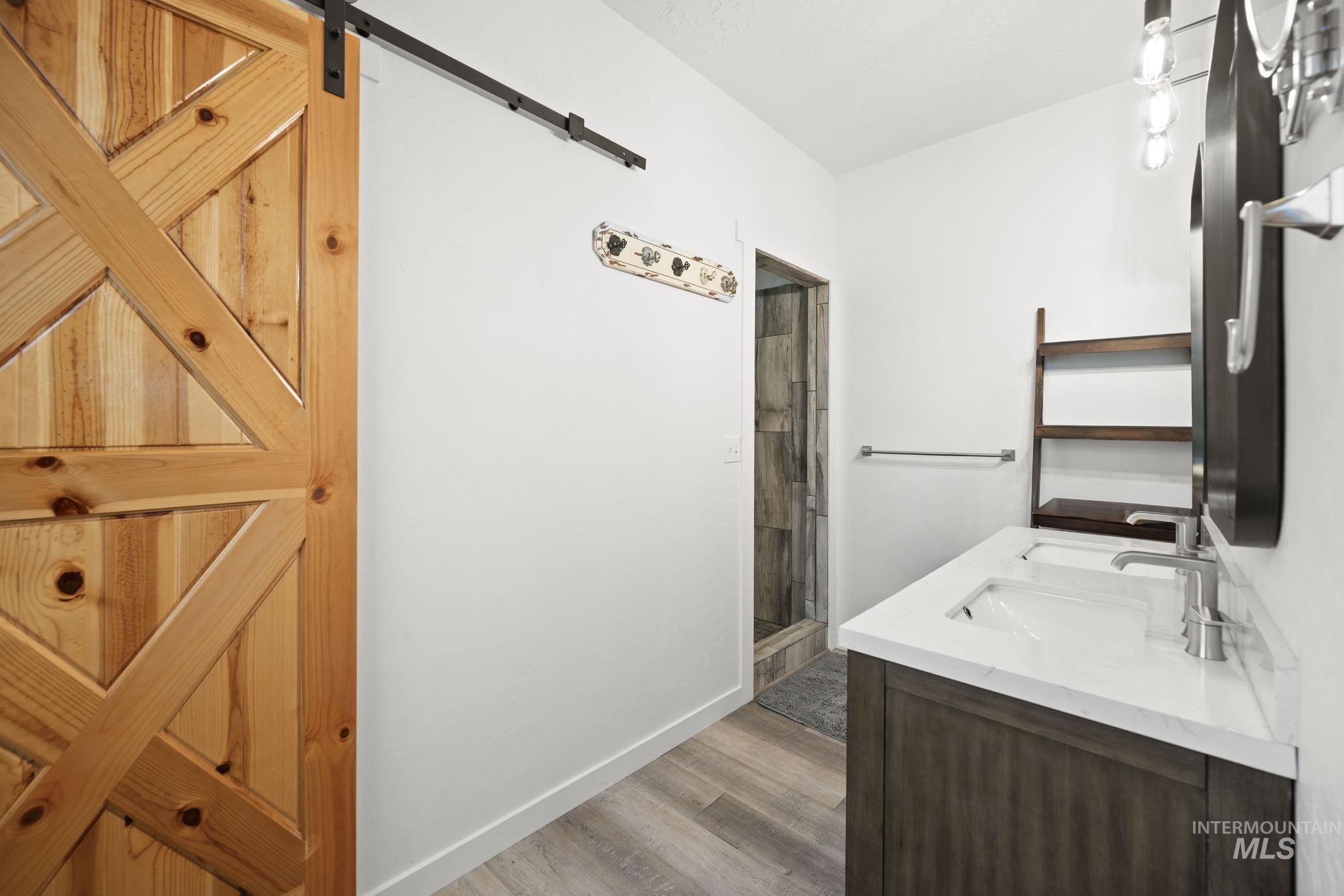 1651 Graveyard Point Rd, Homedale, Idaho 83628, 4 Bedrooms, 2.5 Bathrooms, Residential For Sale, Price $789,000,MLS 98972234