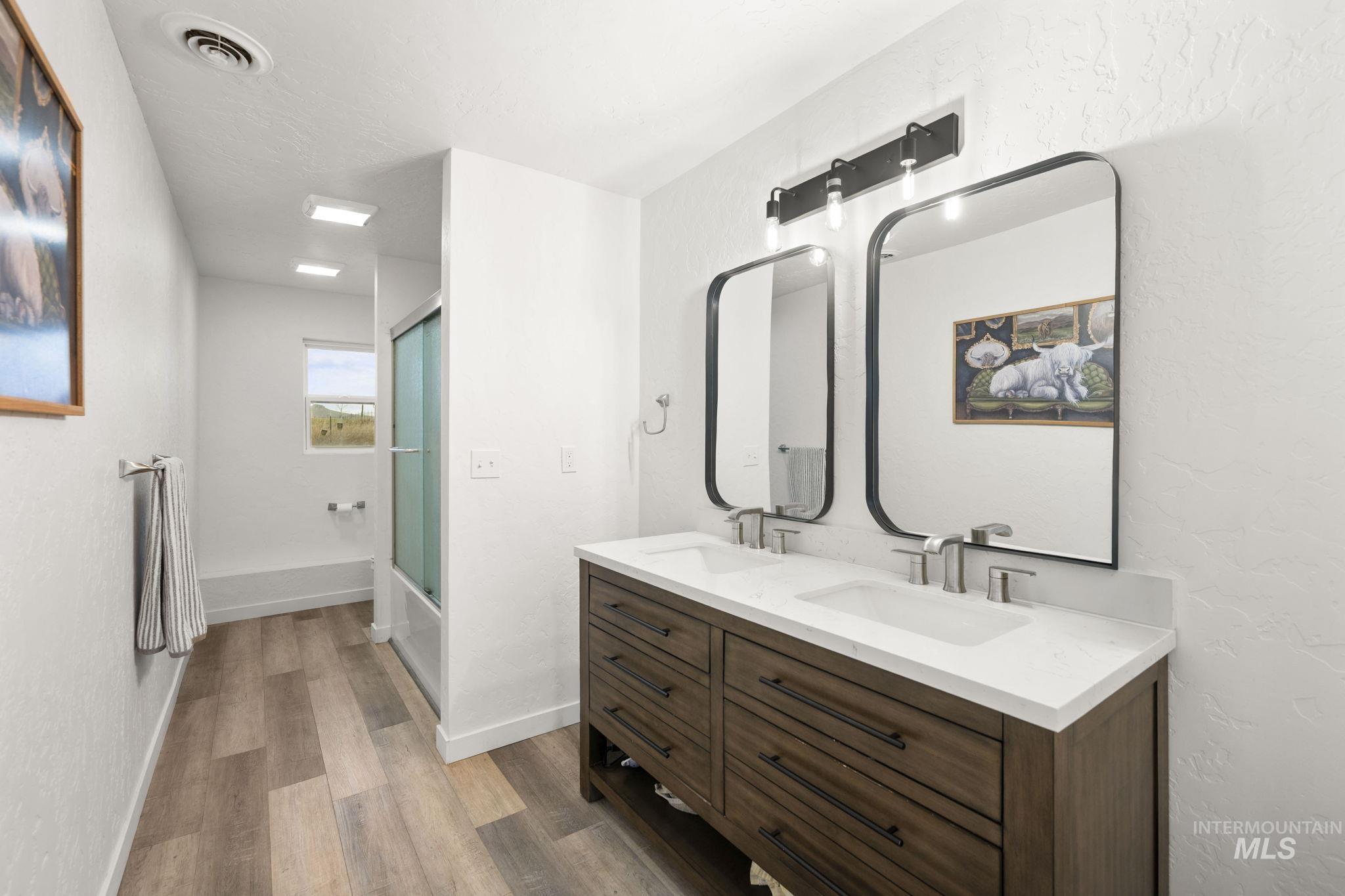 1651 Graveyard Point Rd, Homedale, Idaho 83628, 4 Bedrooms, 2.5 Bathrooms, Residential For Sale, Price $789,000,MLS 98972234