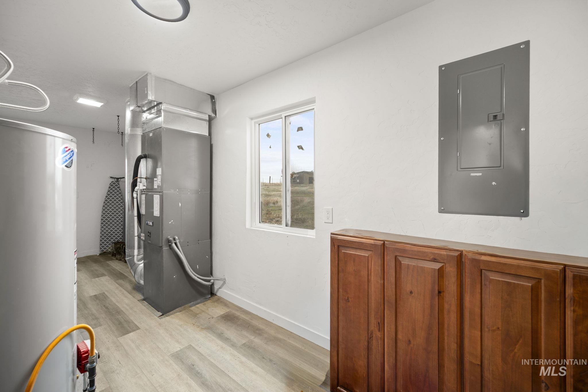 1651 Graveyard Point Rd, Homedale, Idaho 83628, 4 Bedrooms, 2.5 Bathrooms, Residential For Sale, Price $789,000,MLS 98972234