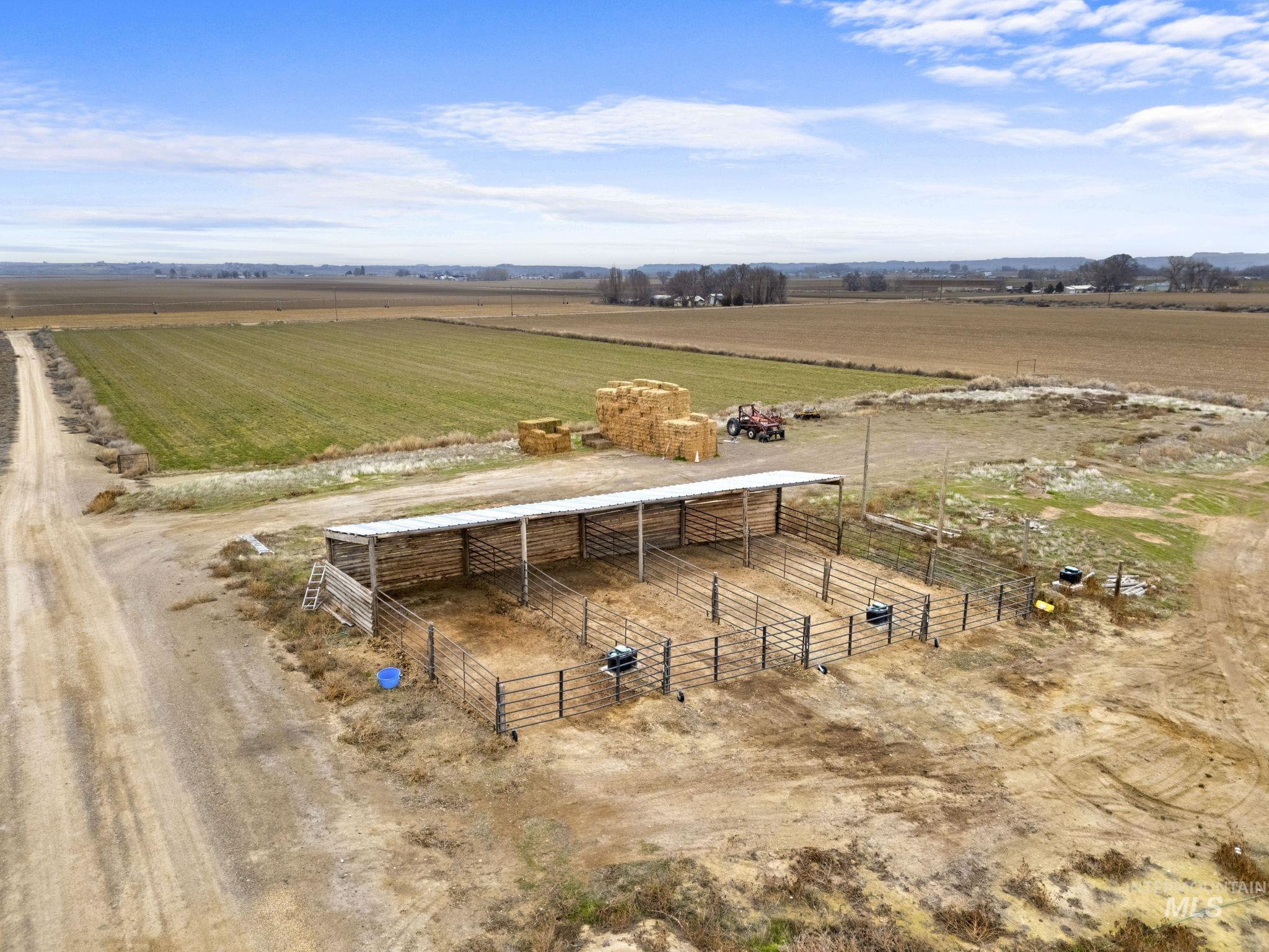 1651 Graveyard Point Rd, Homedale, Idaho 83628, 4 Bedrooms, 2.5 Bathrooms, Residential For Sale, Price $789,000,MLS 98972234