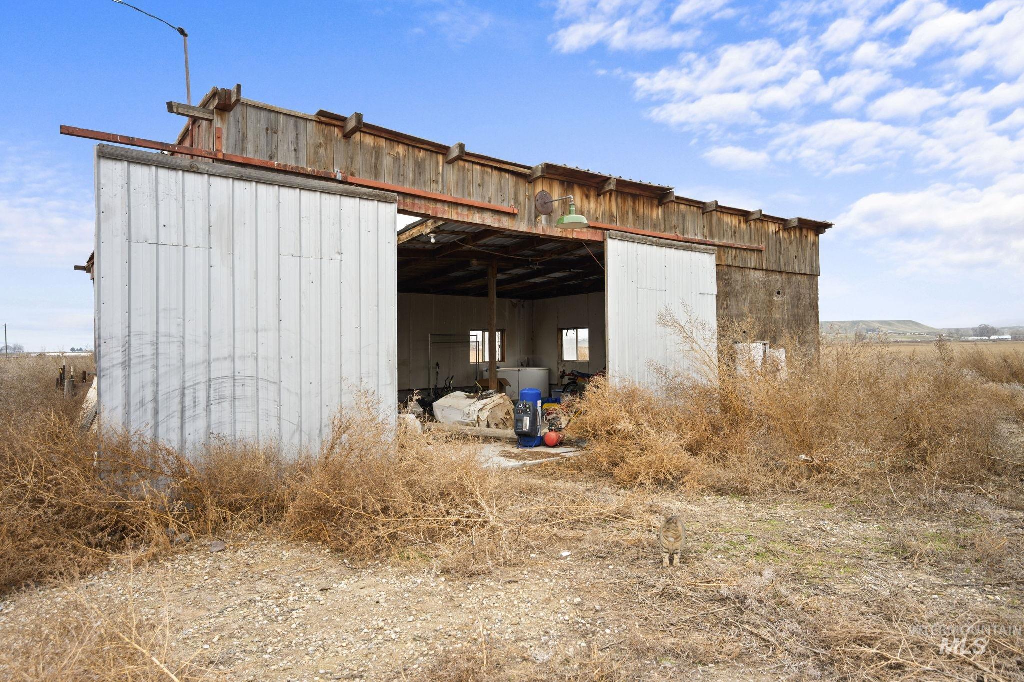 1651 Graveyard Point Rd, Homedale, Idaho 83628, 4 Bedrooms, 2.5 Bathrooms, Residential For Sale, Price $789,000,MLS 98972234