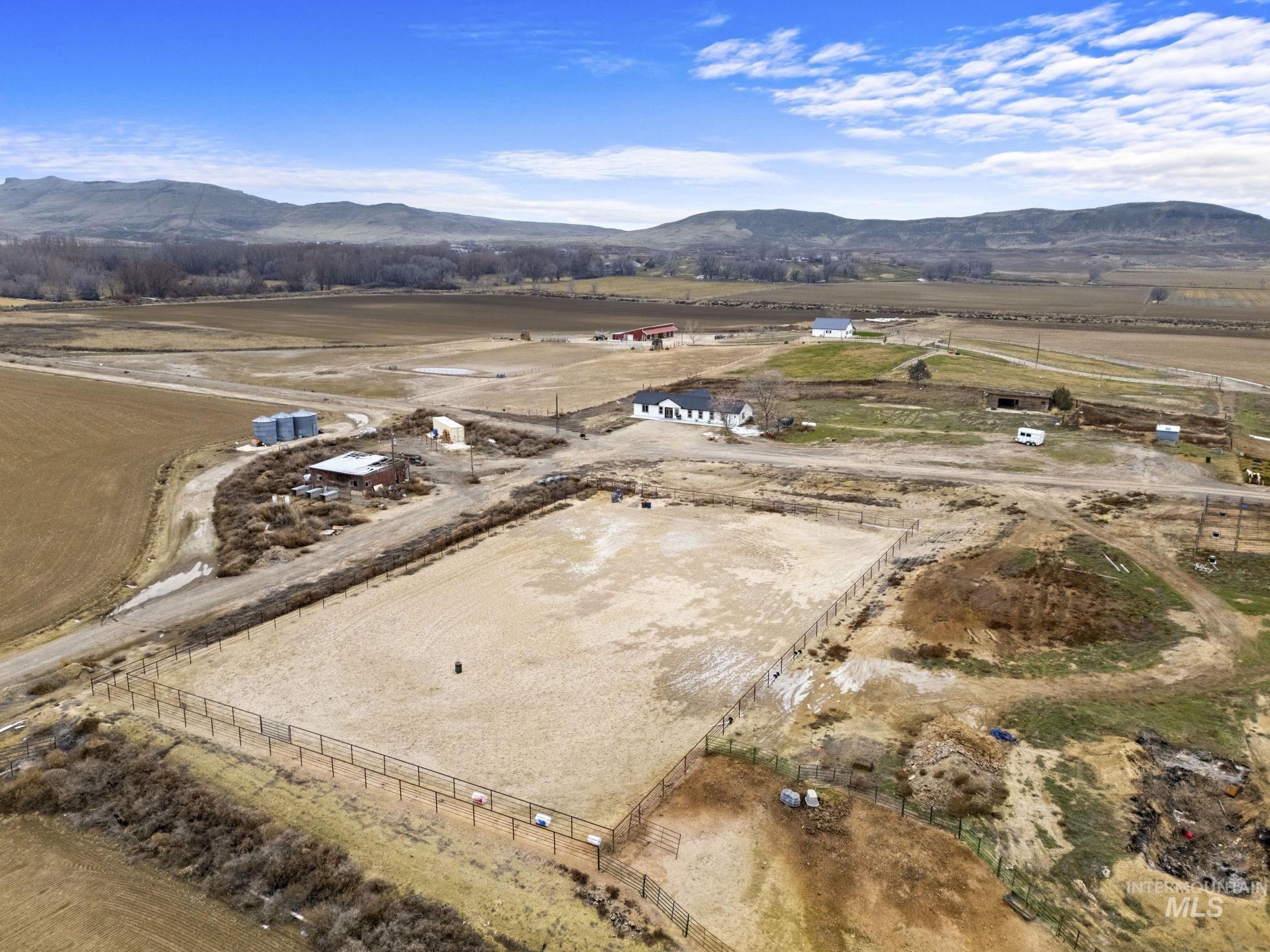 1651 Graveyard Point Rd, Homedale, Idaho 83628, 4 Bedrooms, 2.5 Bathrooms, Residential For Sale, Price $789,000,MLS 98972234