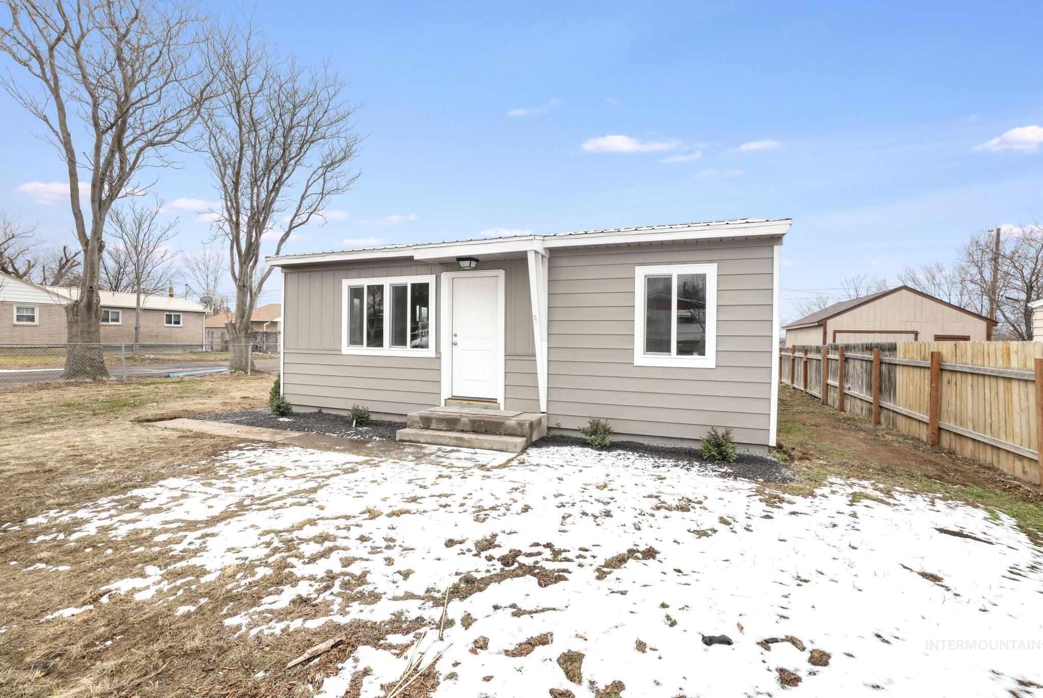 701 14th Ave N, Buhl, Idaho 83316, 4 Bedrooms, 2 Bathrooms, Residential For Sale, Price $329,000,MLS 98972235