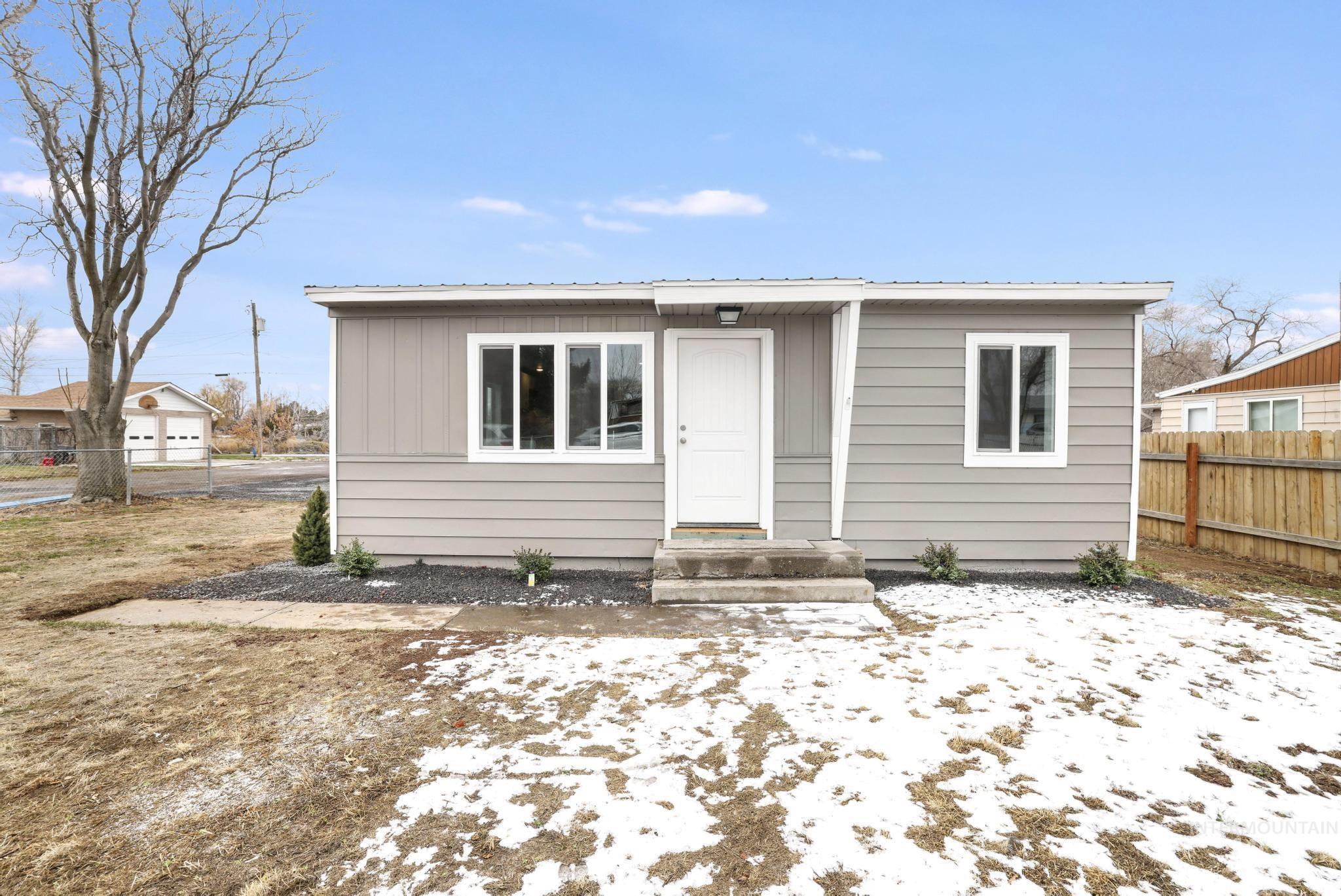 701 14th Ave N, Buhl, Idaho 83316, 4 Bedrooms, 2 Bathrooms, Residential For Sale, Price $329,000,MLS 98972235