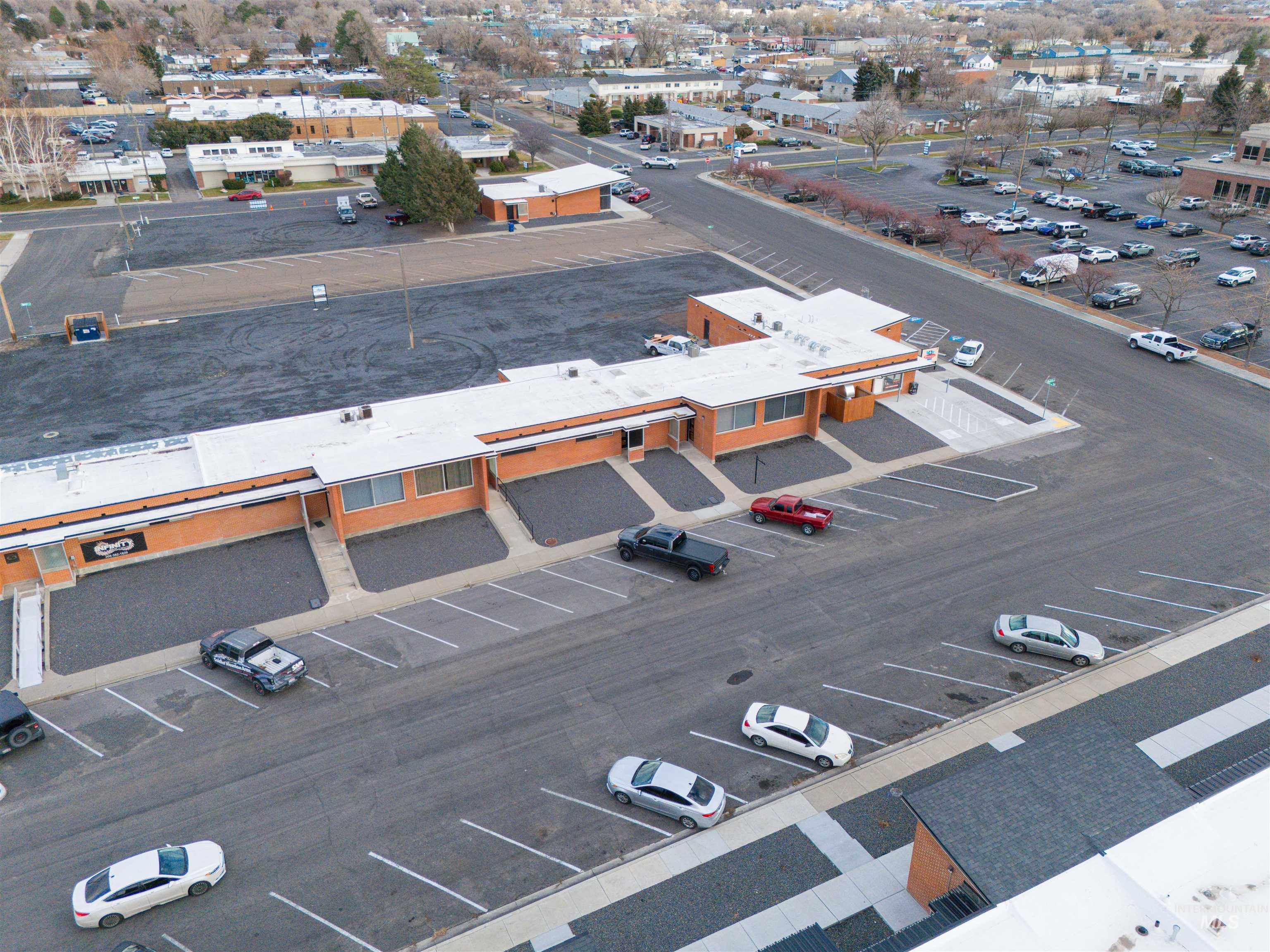 664 Shoup Ave W, Twin Falls, Idaho 83301, 30 Rooms, Business/Commercial For Sale, Price $23,940,MLS 98972236