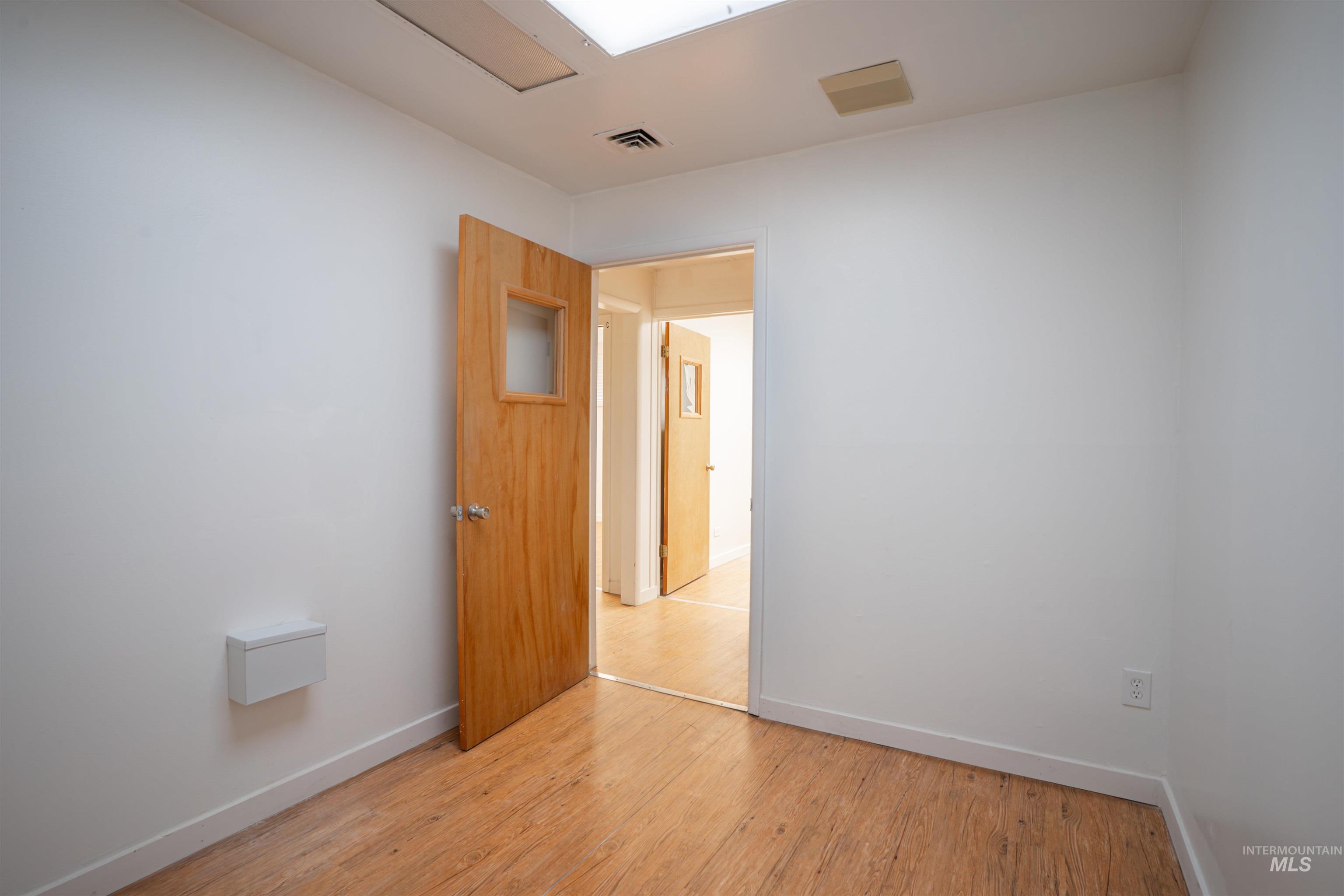 664 Shoup Ave W, Twin Falls, Idaho 83301, 30 Rooms, Business/Commercial For Sale, Price $23,940,MLS 98972236