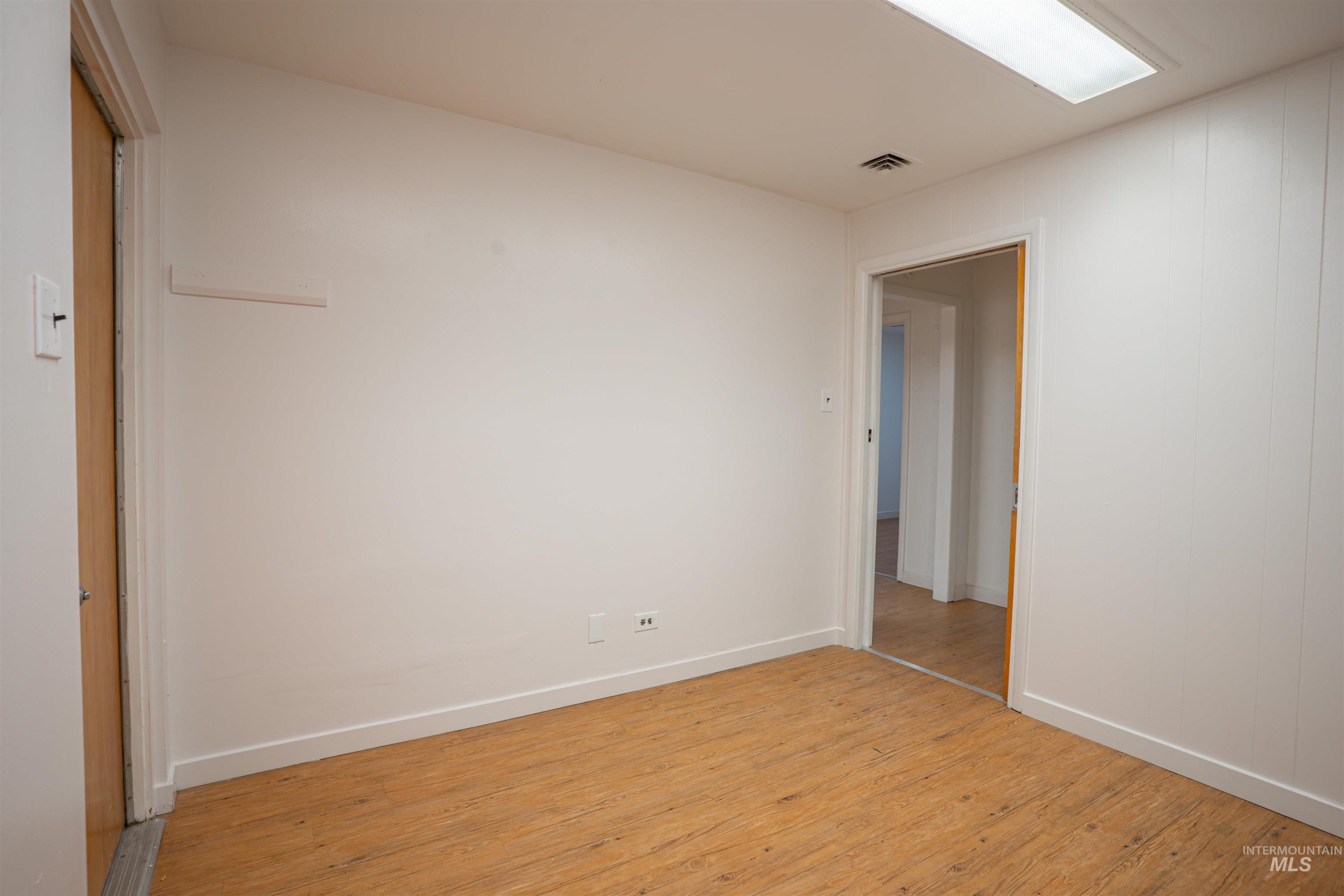 664 Shoup Ave W, Twin Falls, Idaho 83301, 30 Rooms, Business/Commercial For Sale, Price $23,940,MLS 98972236