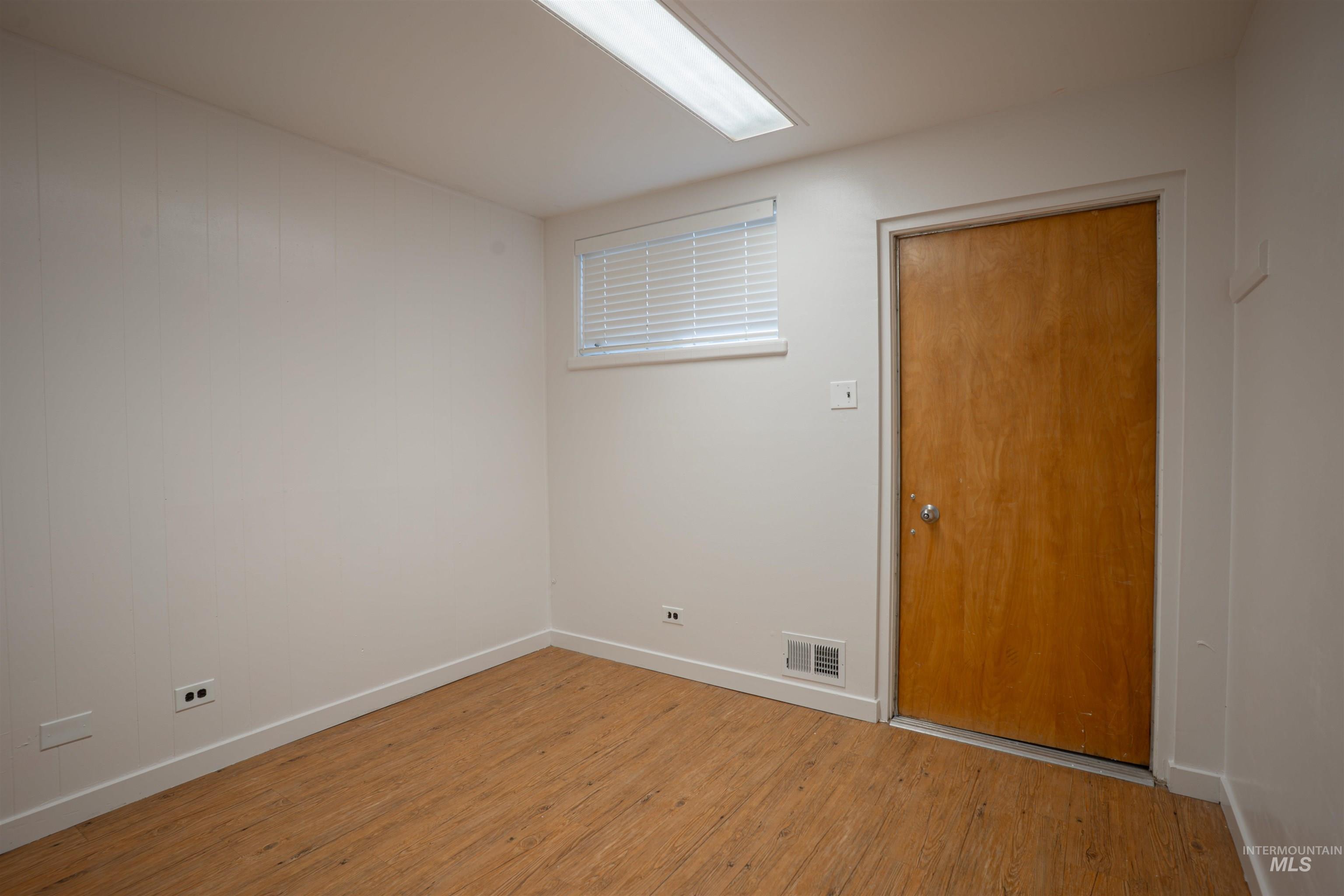 664 Shoup Ave W, Twin Falls, Idaho 83301, 30 Rooms, Business/Commercial For Sale, Price $23,940,MLS 98972236