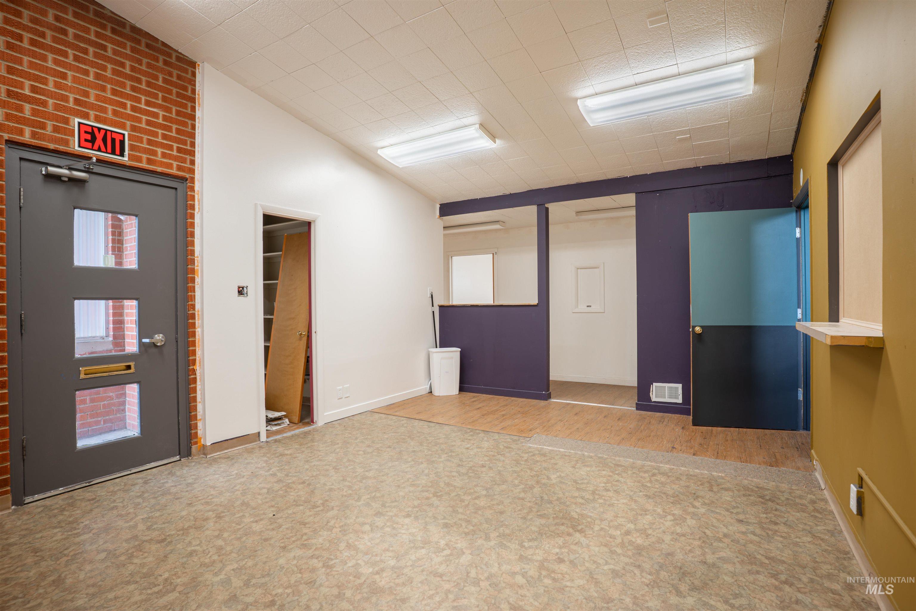 664 Shoup Ave W, Twin Falls, Idaho 83301, 30 Rooms, Business/Commercial For Sale, Price $23,940,MLS 98972236