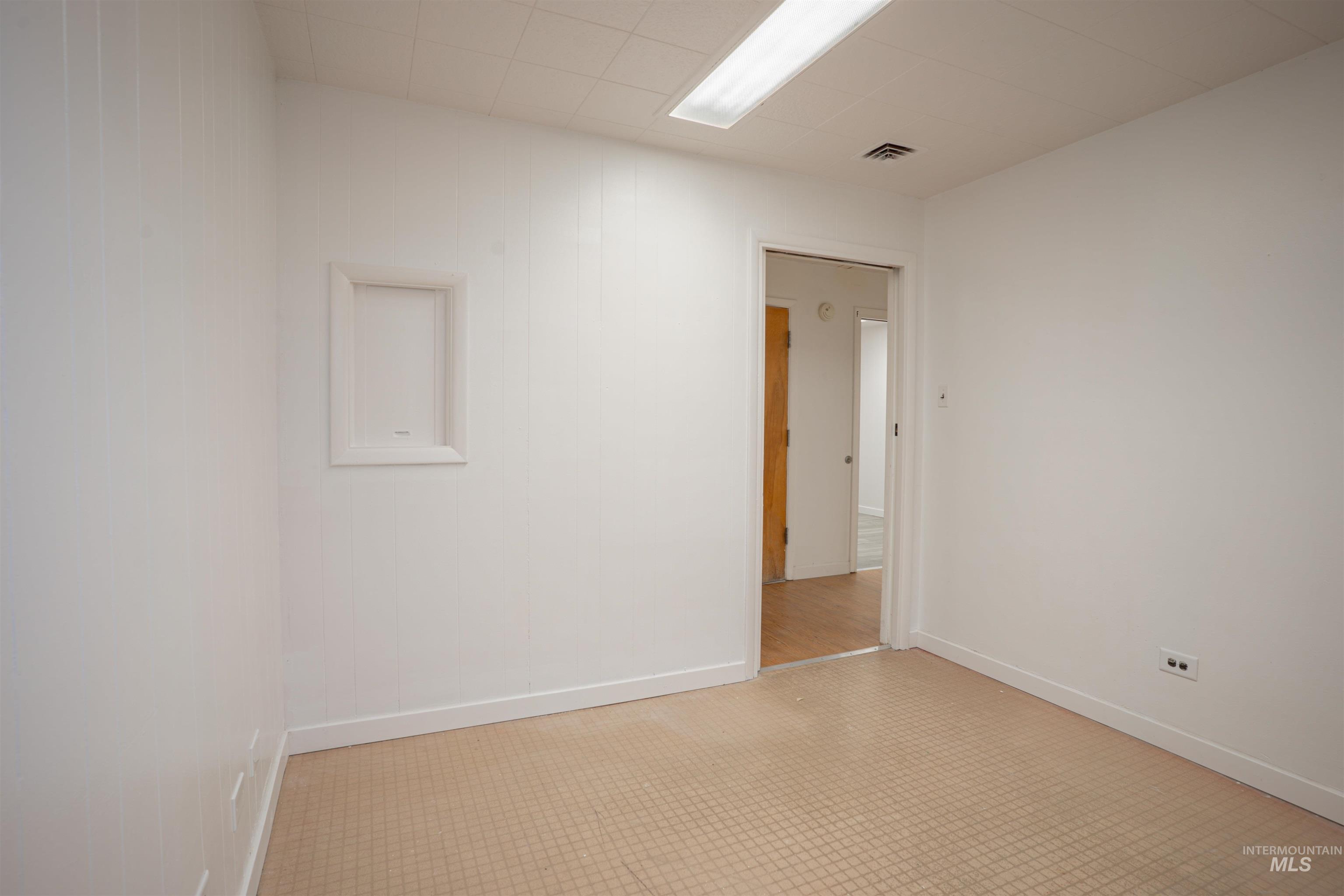 664 Shoup Ave W, Twin Falls, Idaho 83301, 30 Rooms, Business/Commercial For Sale, Price $23,940,MLS 98972236