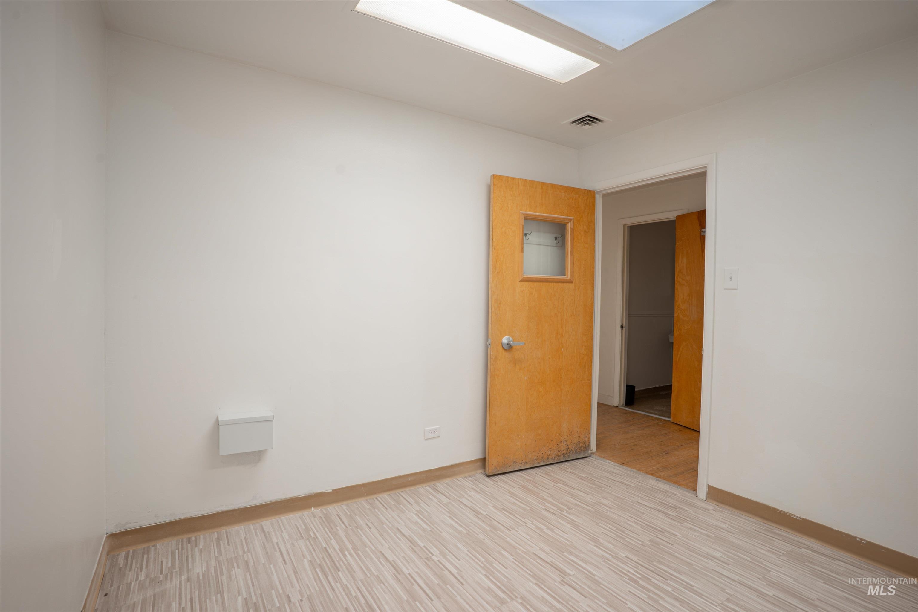 664 Shoup Ave W, Twin Falls, Idaho 83301, 30 Rooms, Business/Commercial For Sale, Price $23,940,MLS 98972236