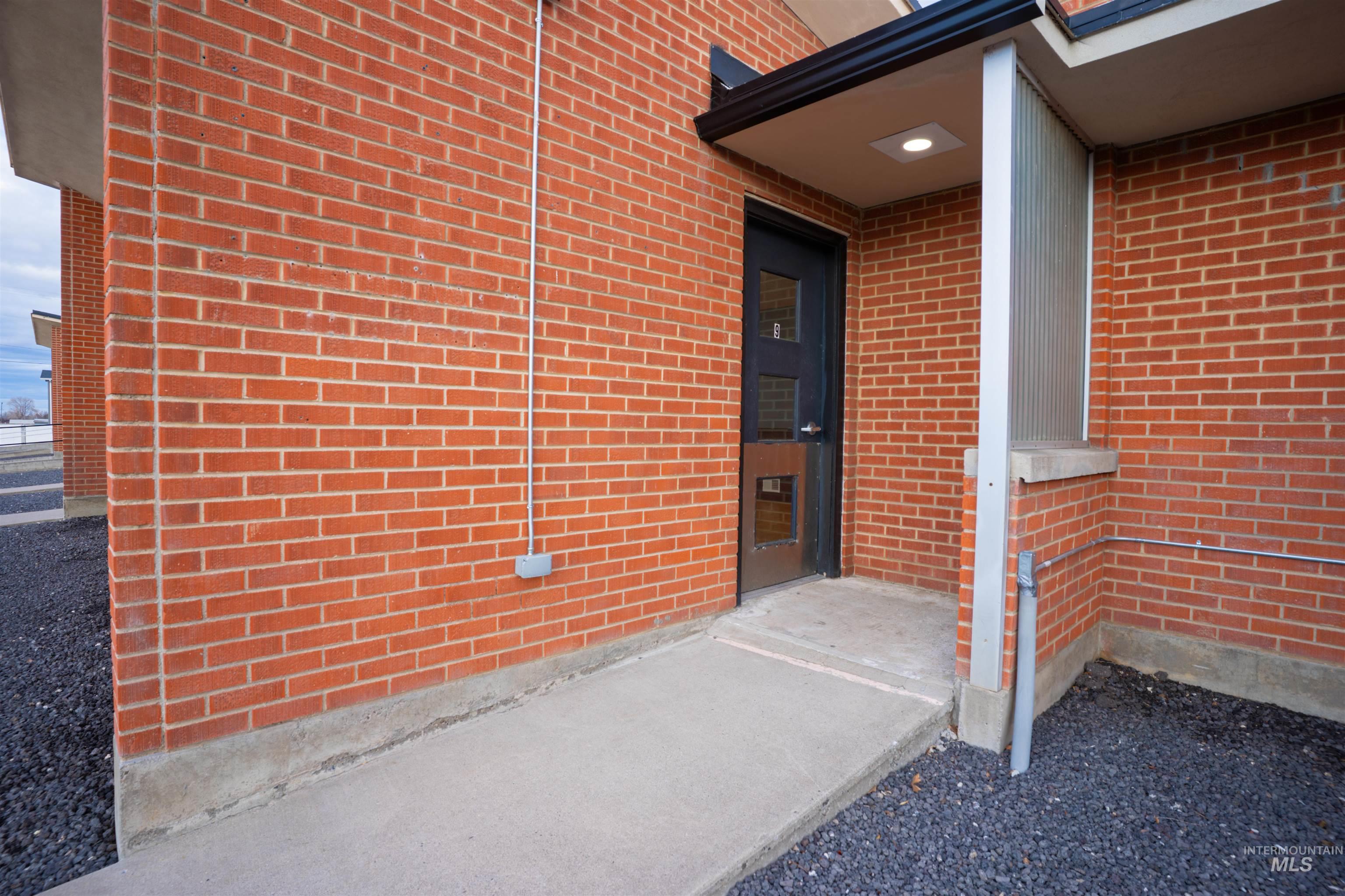 664 Shoup Ave W, Twin Falls, Idaho 83301, 30 Rooms, Business/Commercial For Sale, Price $23,940,MLS 98972236