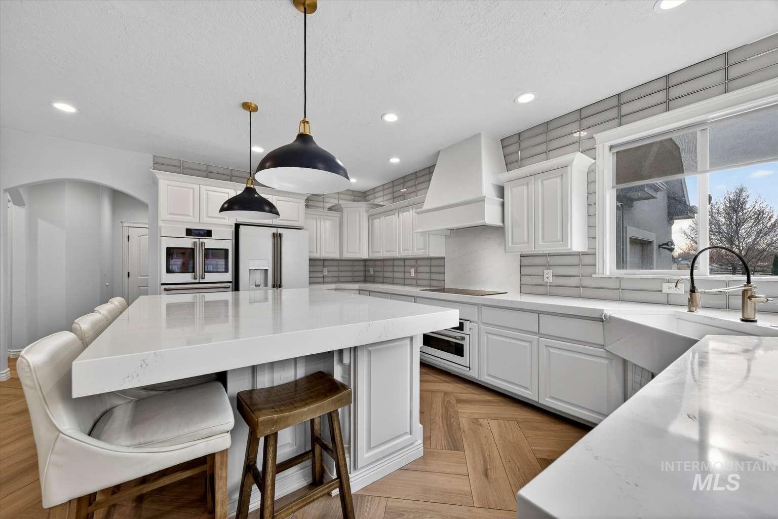 7887 S Old Farm Ln, Meridian, Idaho 83642, 6 Bedrooms, 5 Bathrooms, Residential For Sale, Price $1,695,000,MLS 98972237