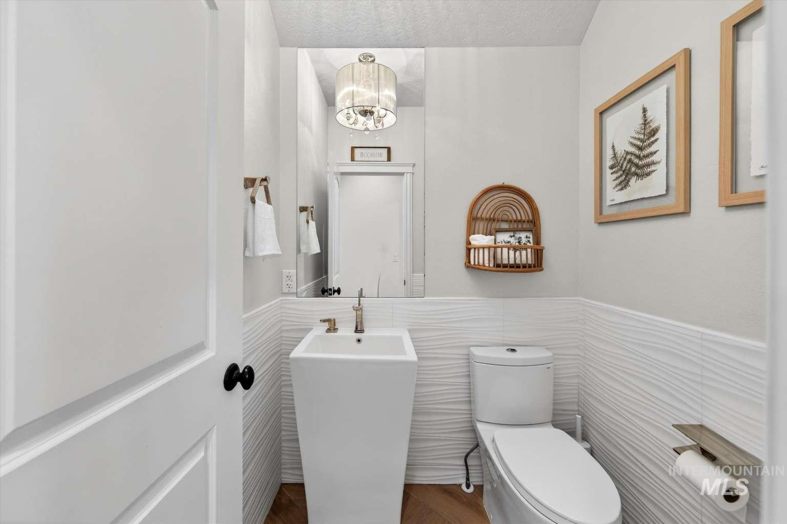 7887 S Old Farm Ln, Meridian, Idaho 83642, 6 Bedrooms, 5 Bathrooms, Residential For Sale, Price $1,695,000,MLS 98972237