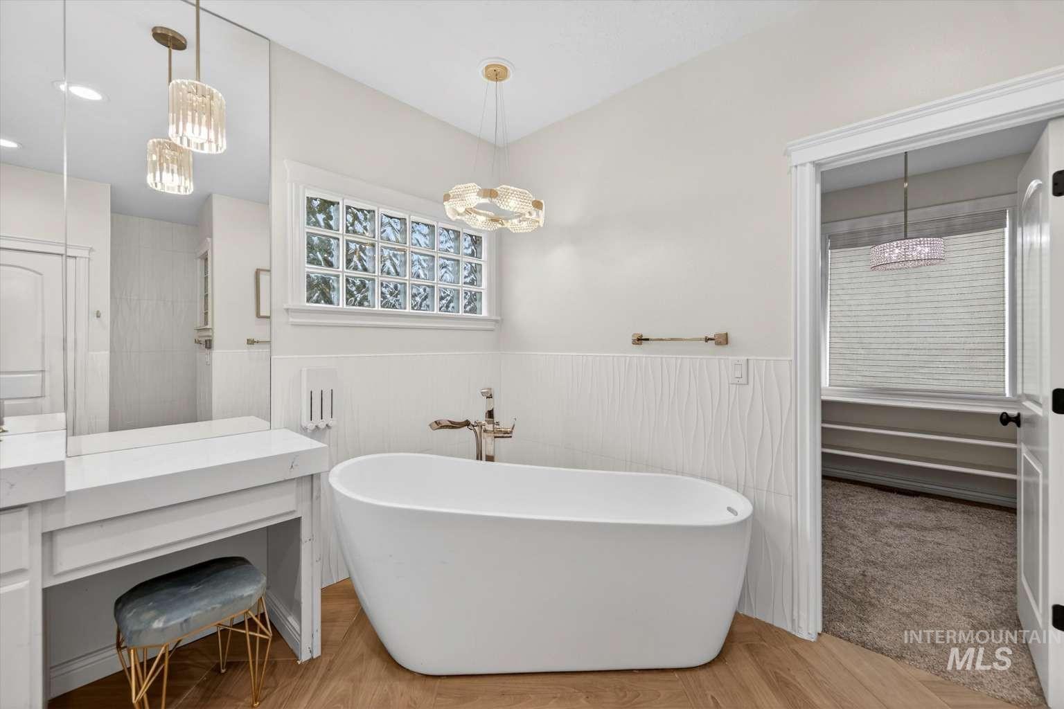 7887 S Old Farm Ln, Meridian, Idaho 83642, 6 Bedrooms, 5 Bathrooms, Residential For Sale, Price $1,695,000,MLS 98972237