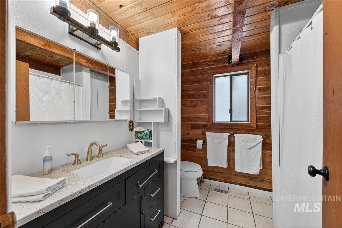 138 Castle Mountain, Garden Valley, Idaho 83642, 2 Bedrooms, 1 Bathroom, Residential For Sale, Price $425,000,MLS 98972239