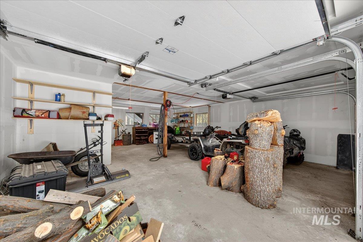 138 Castle Mountain, Garden Valley, Idaho 83642, 2 Bedrooms, 1 Bathroom, Residential For Sale, Price $425,000,MLS 98972239