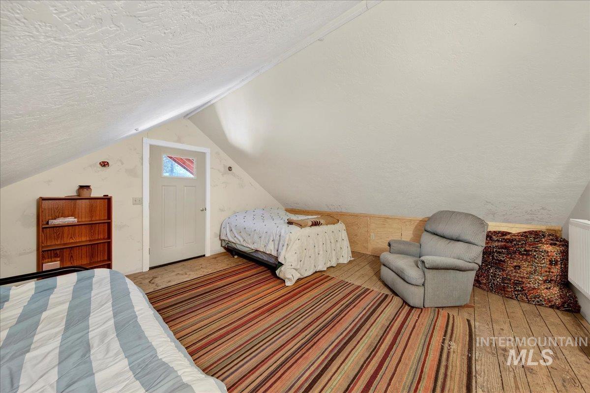 138 Castle Mountain, Garden Valley, Idaho 83642, 2 Bedrooms, 1 Bathroom, Residential For Sale, Price $425,000,MLS 98972239