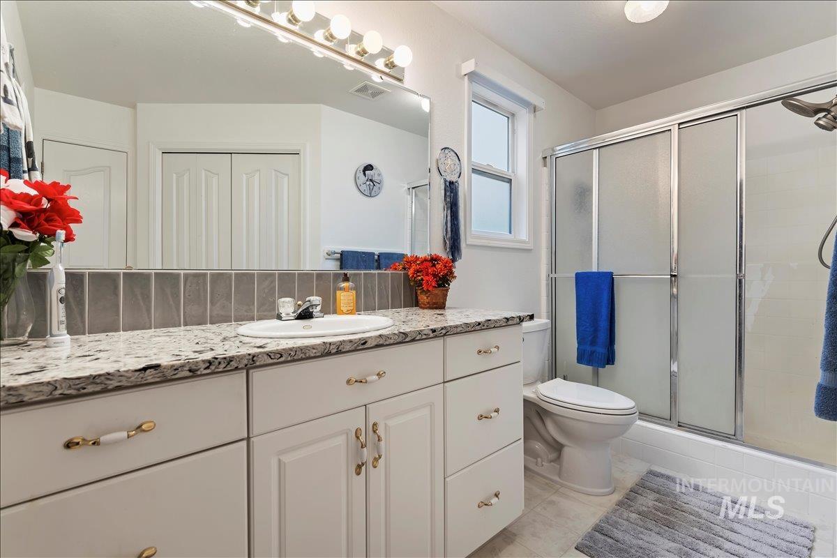 1417 Lois Lane, Nampa, Idaho 83686, 2 Bedrooms, 2.5 Bathrooms, Residential For Sale, Price $350,000,MLS 98972240