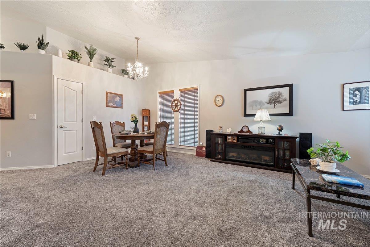 1417 Lois Lane, Nampa, Idaho 83686, 2 Bedrooms, 2.5 Bathrooms, Residential For Sale, Price $350,000,MLS 98972240