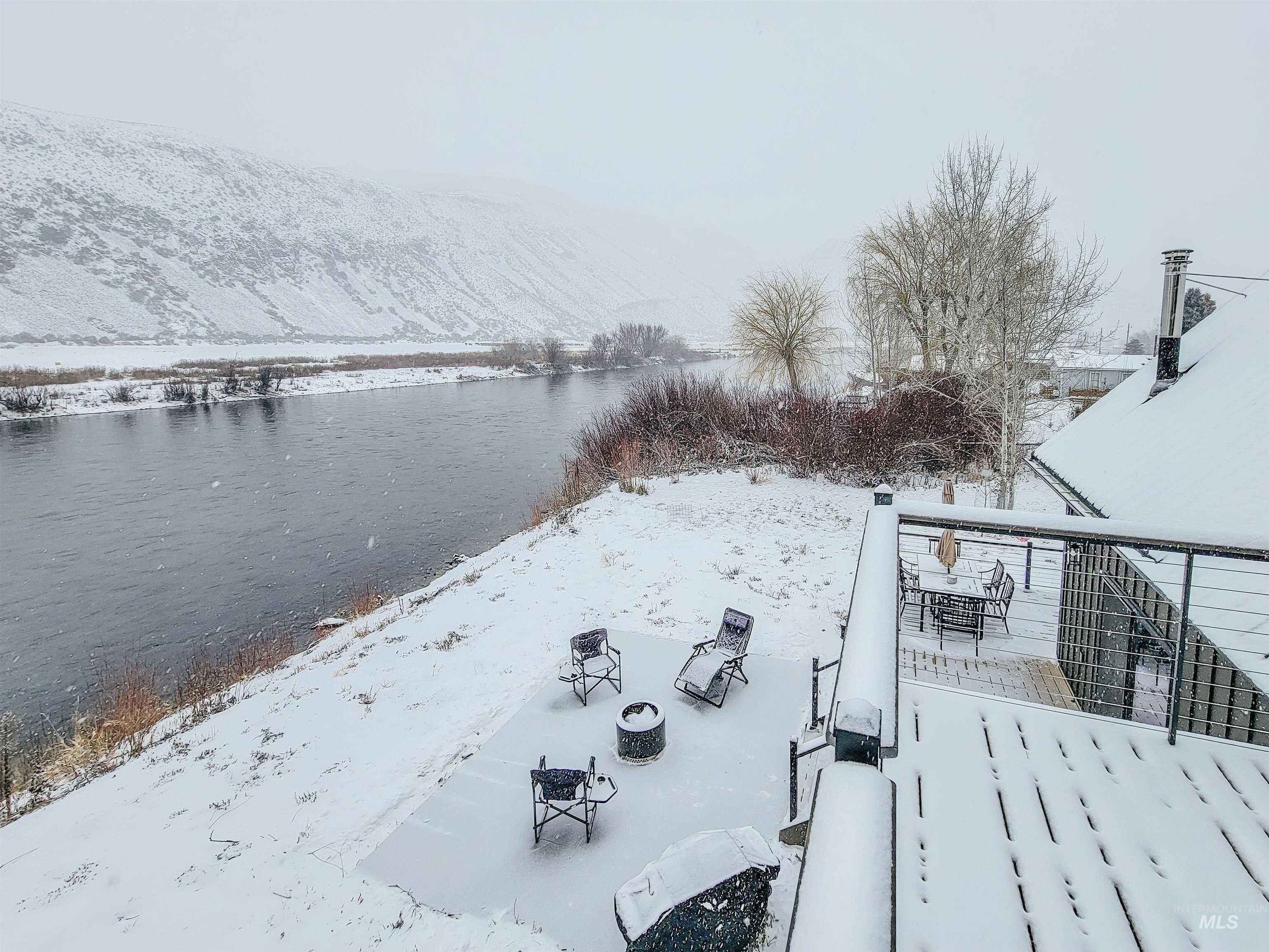 231 S Agate Drive, Salmon, Idaho 83467, 2 Bedrooms, 2 Bathrooms, Residential For Sale, Price $499,000,MLS 98972241