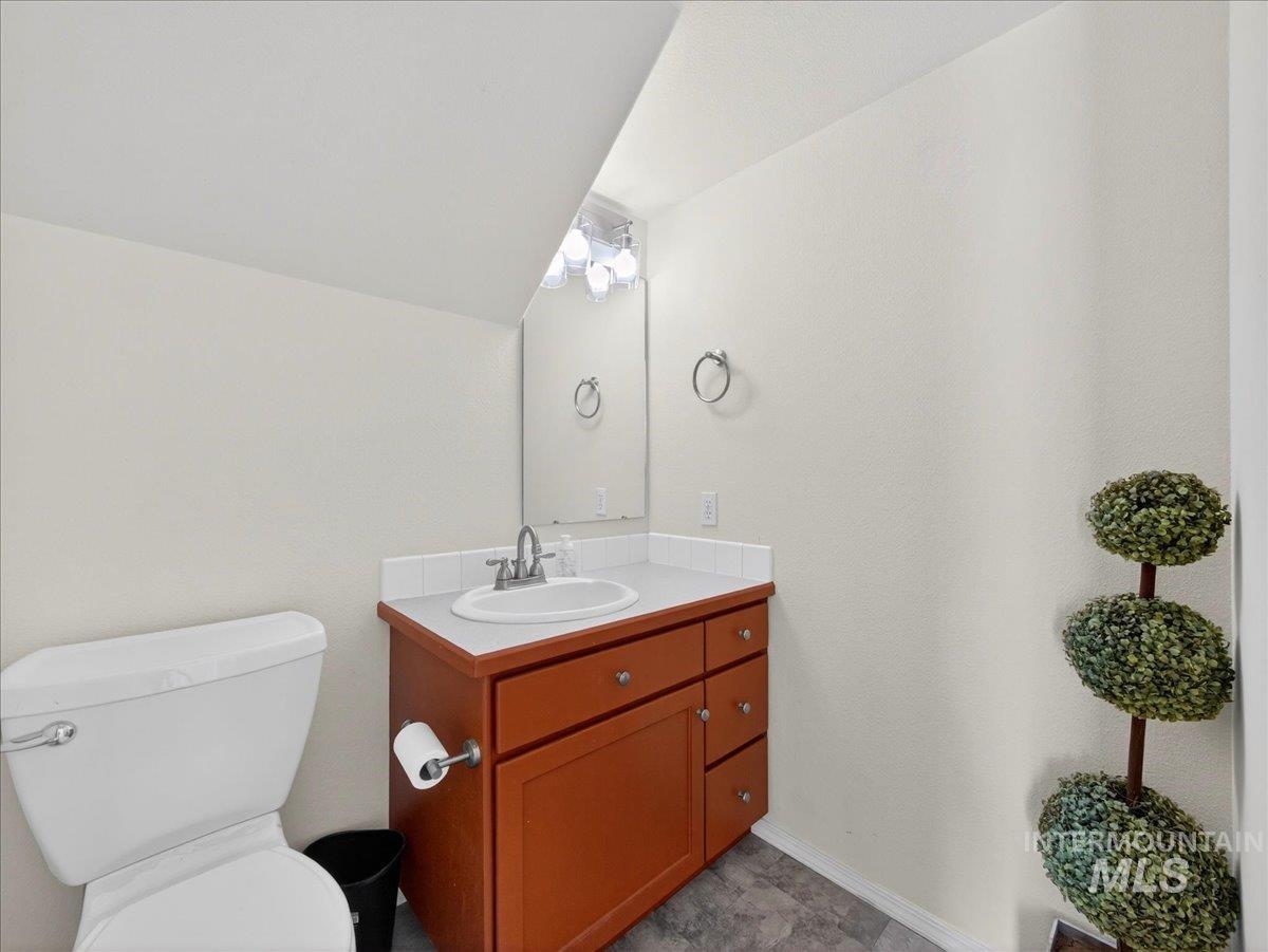 398 N Pebble Beach Way, Eagle, Idaho 83616, 4 Bedrooms, 2.5 Bathrooms, Residential For Sale, Price $625,000, 98972242