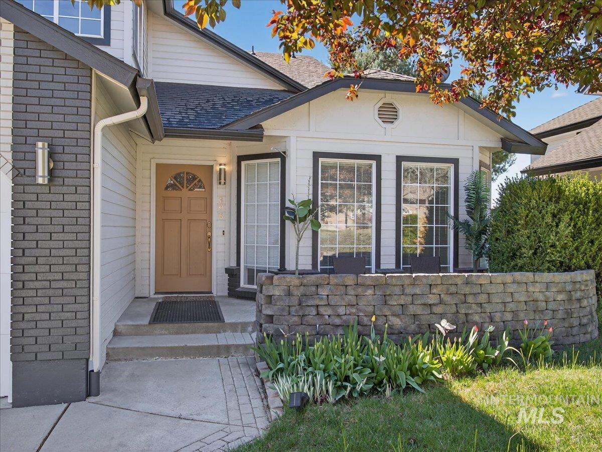 398 N Pebble Beach Way, Eagle, Idaho 83616, 4 Bedrooms, 2.5 Bathrooms, Residential For Sale, Price $599,995, 98972242
