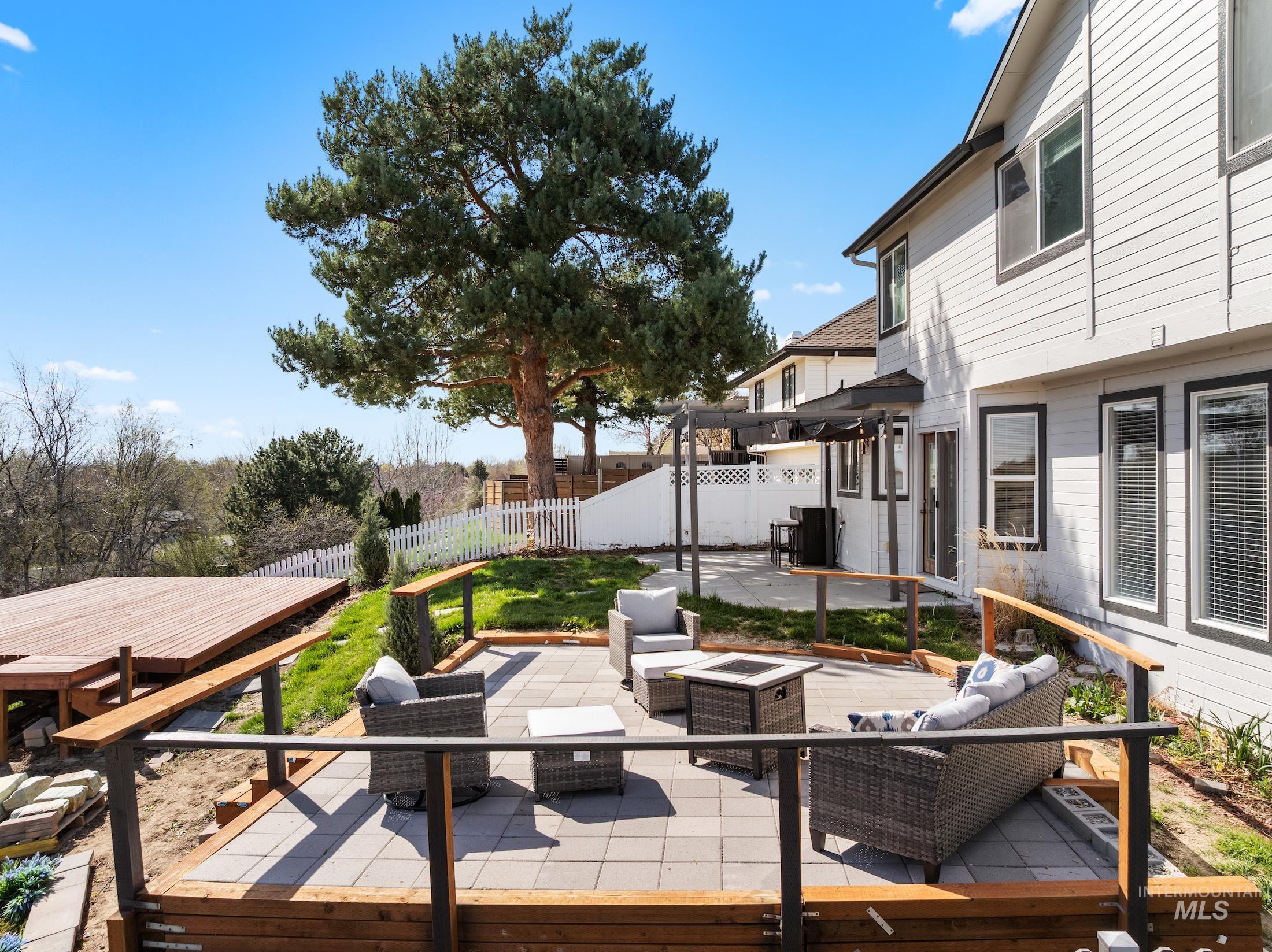 398 N Pebble Beach Way, Eagle, Idaho 83616, 4 Bedrooms, 2.5 Bathrooms, Residential For Sale, Price $680,000,MLS 98972242