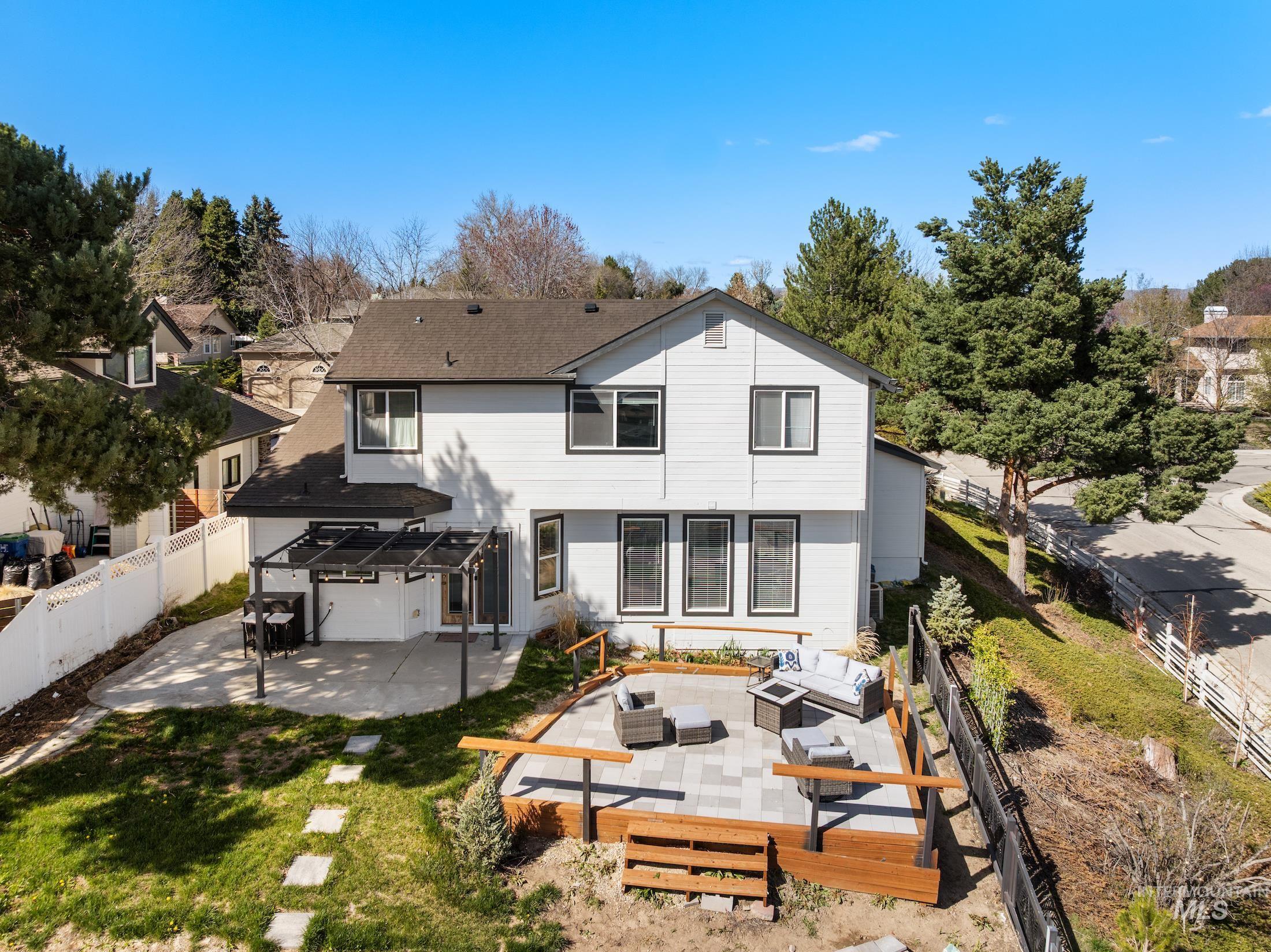 398 N Pebble Beach Way, Eagle, Idaho 83616, 4 Bedrooms, 2.5 Bathrooms, Residential For Sale, Price $680,000,MLS 98972242