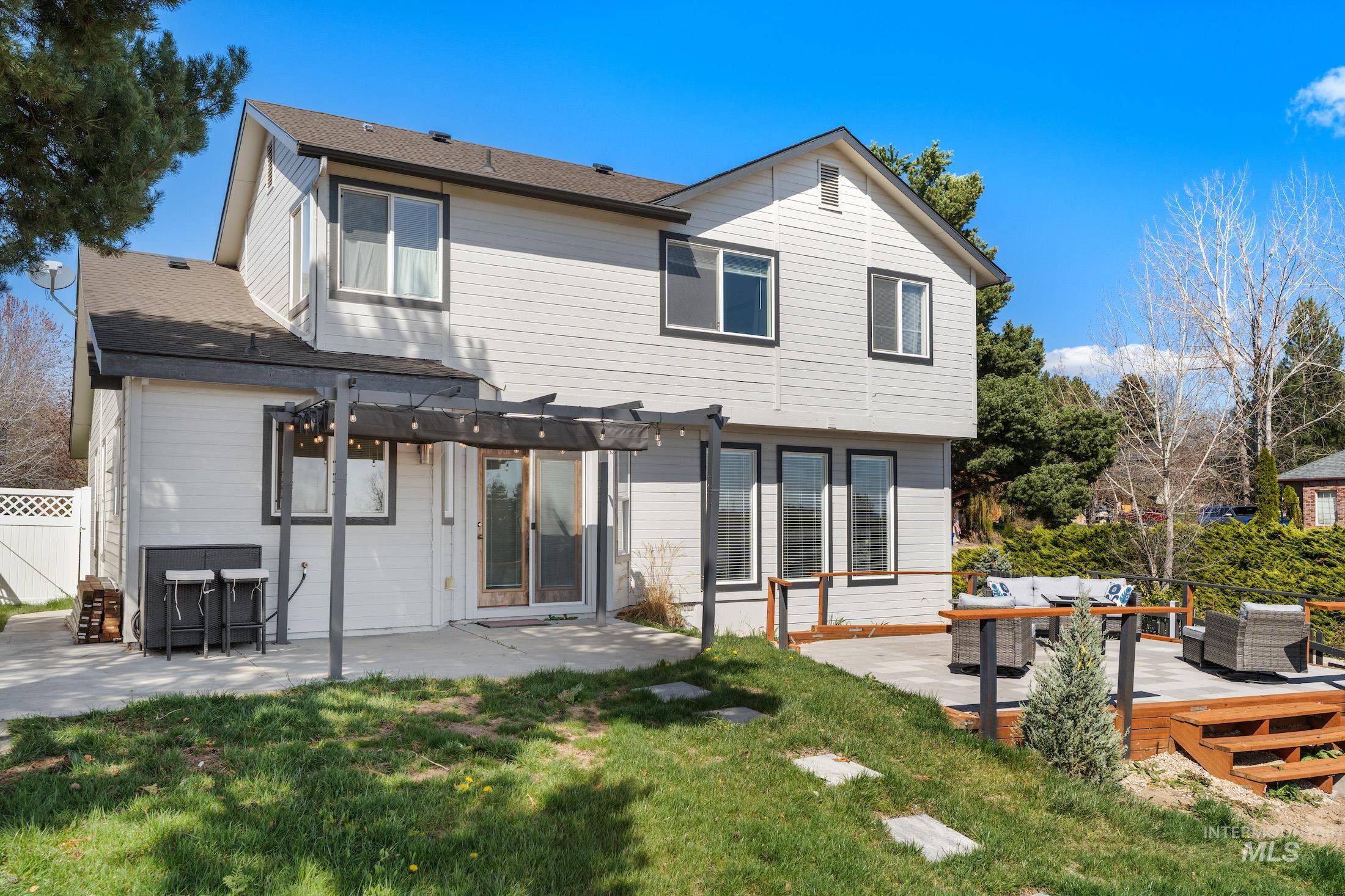 398 N Pebble Beach Way, Eagle, Idaho 83616, 4 Bedrooms, 2.5 Bathrooms, Residential For Sale, Price $680,000,MLS 98972242