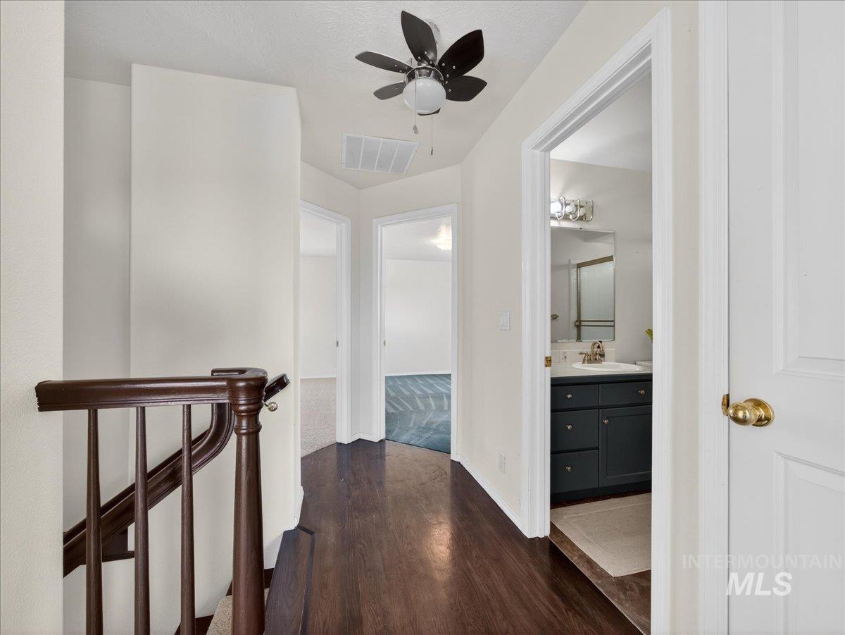 398 N Pebble Beach Way, Eagle, Idaho 83616, 4 Bedrooms, 2.5 Bathrooms, Residential For Sale, Price $629,000,MLS 98972242