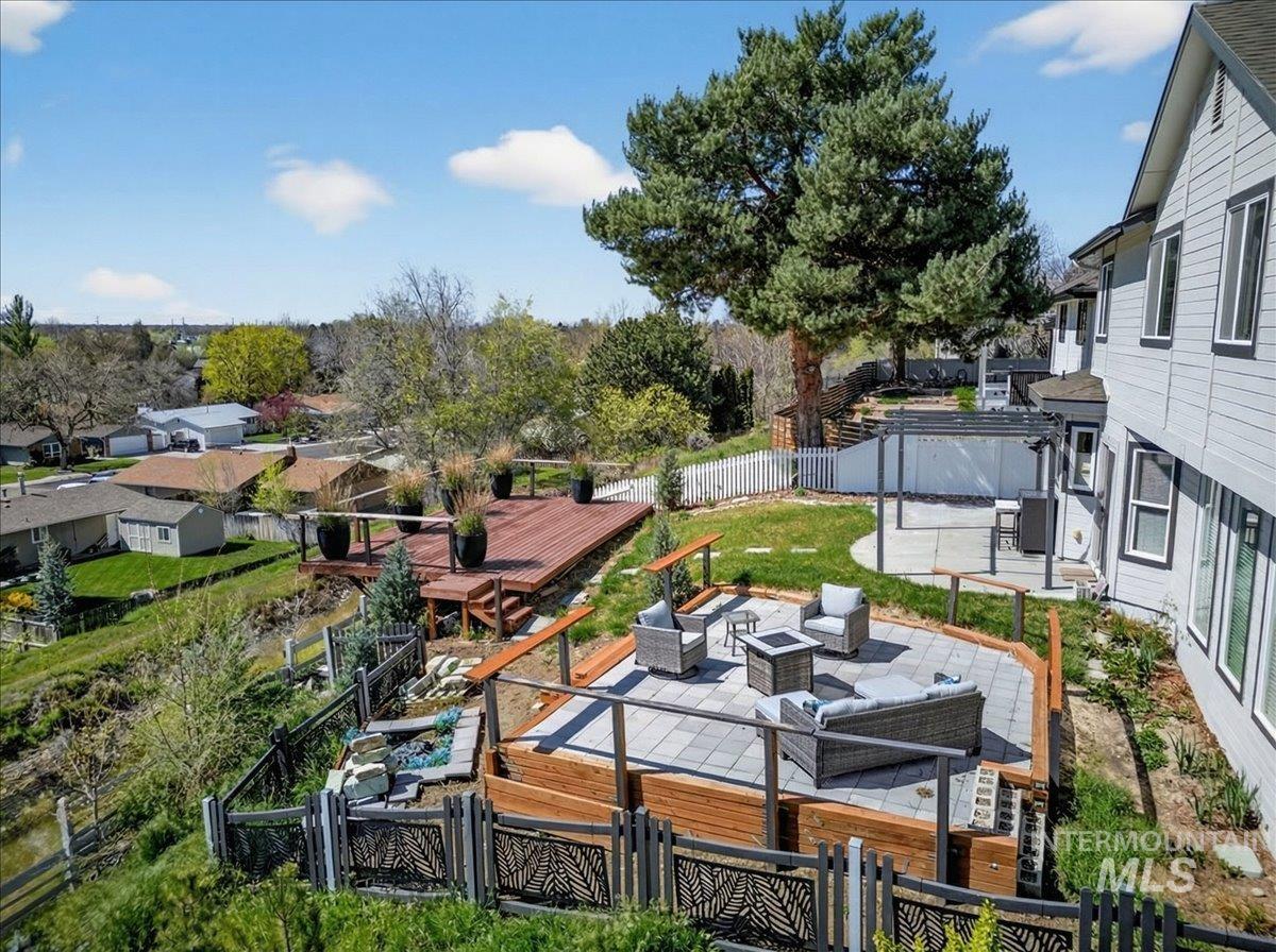 398 N Pebble Beach Way, Eagle, Idaho 83616, 4 Bedrooms, 2.5 Bathrooms, Residential For Sale, Price $629,000,MLS 98972242