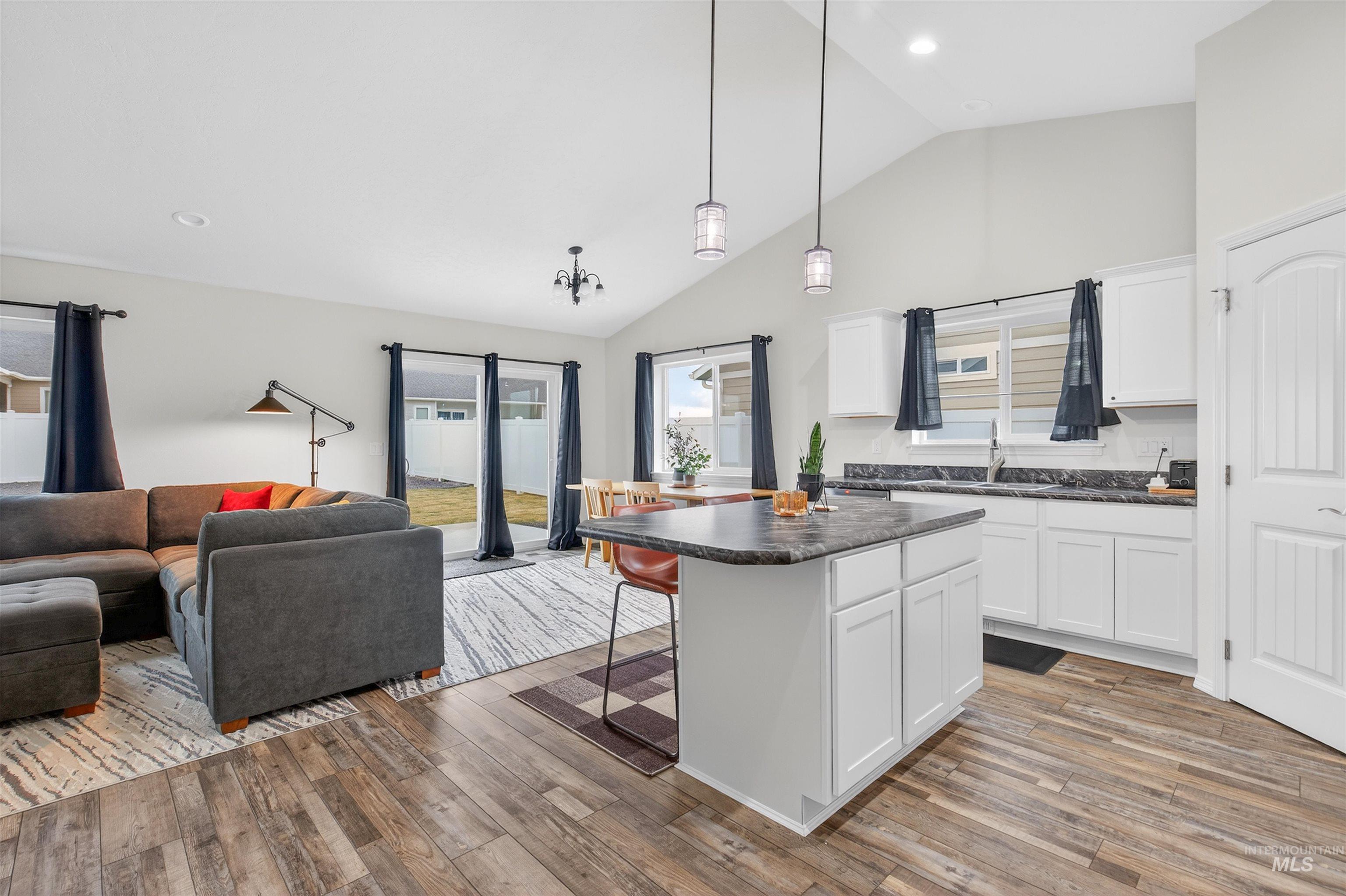 1432 Horizon Ct., Lewiston, Idaho 83501, 3 Bedrooms, 2 Bathrooms, Residential For Sale, Price $444,000,MLS 98972248