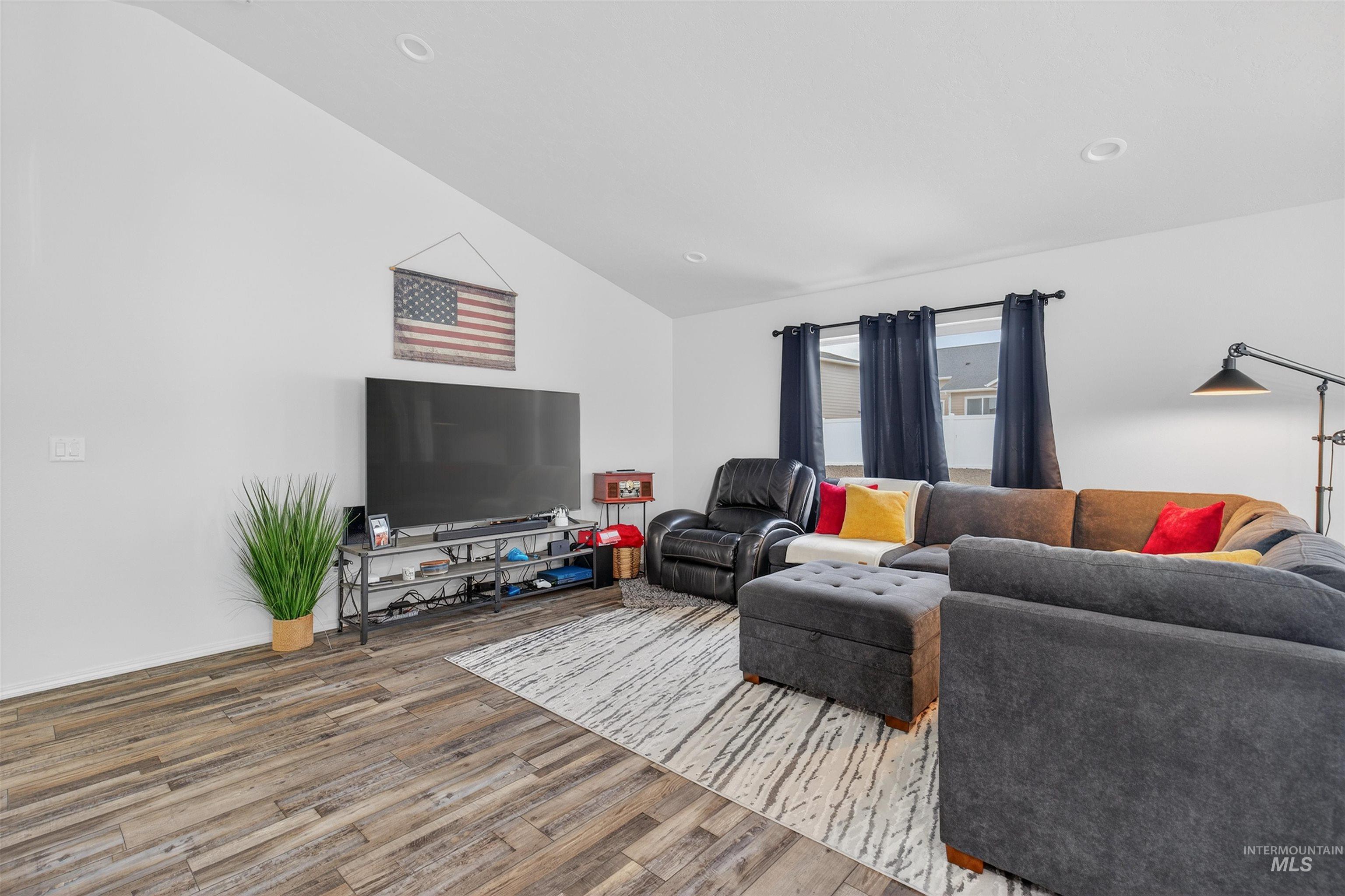 1432 Horizon Ct., Lewiston, Idaho 83501, 3 Bedrooms, 2 Bathrooms, Residential For Sale, Price $444,000,MLS 98972248