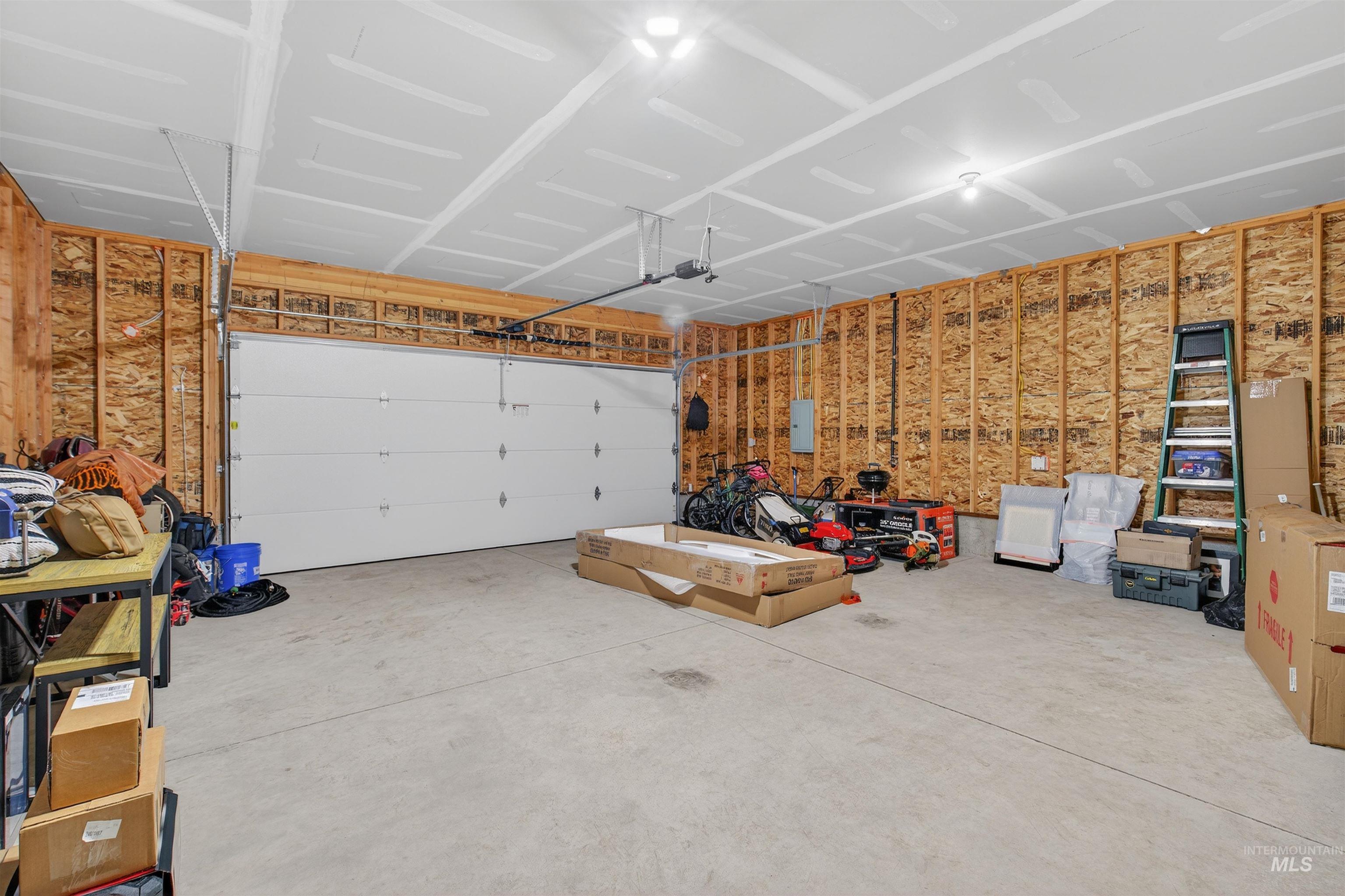 1432 Horizon Ct., Lewiston, Idaho 83501, 3 Bedrooms, 2 Bathrooms, Residential For Sale, Price $444,000,MLS 98972248