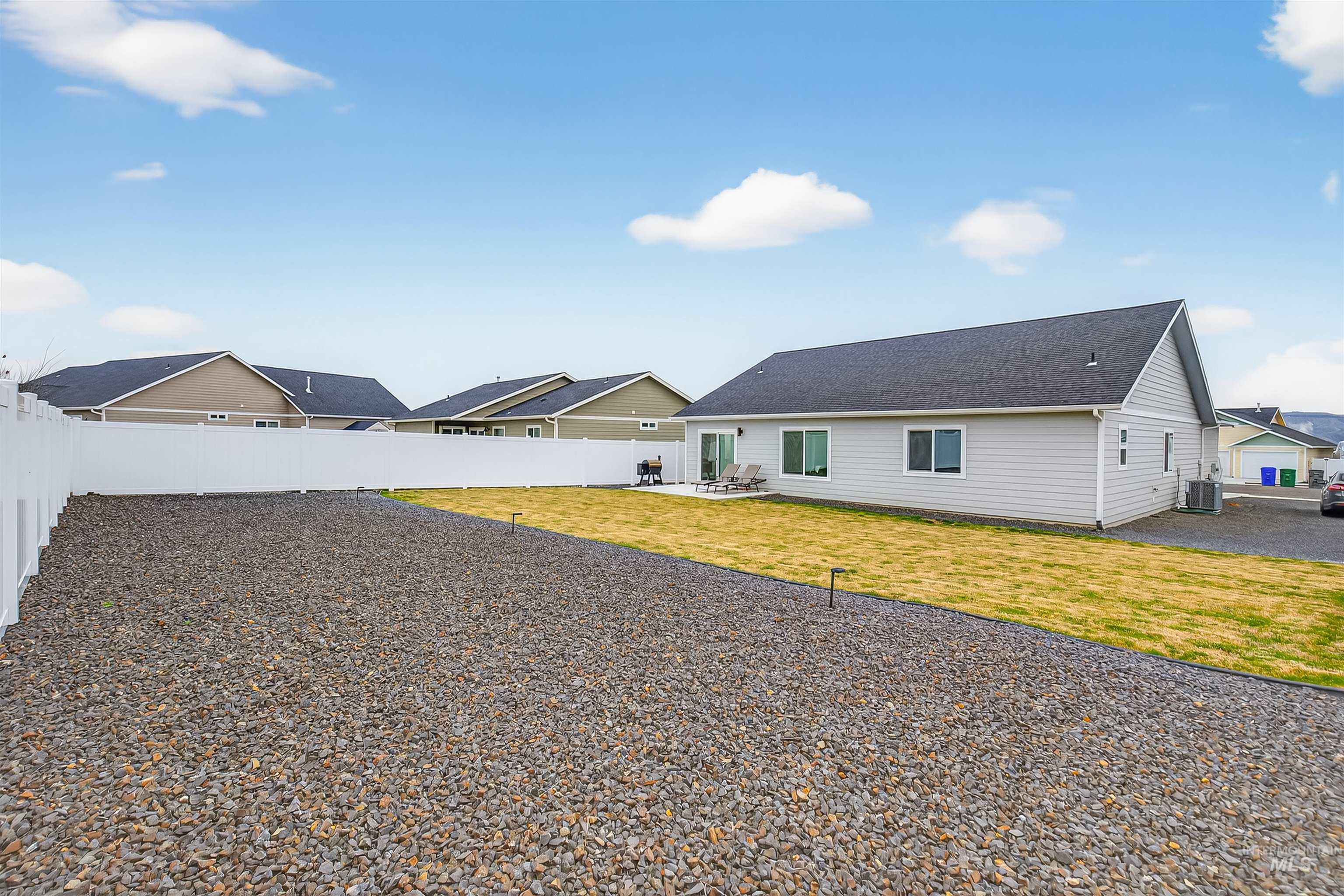 1432 Horizon Ct., Lewiston, Idaho 83501, 3 Bedrooms, 2 Bathrooms, Residential For Sale, Price $444,000,MLS 98972248