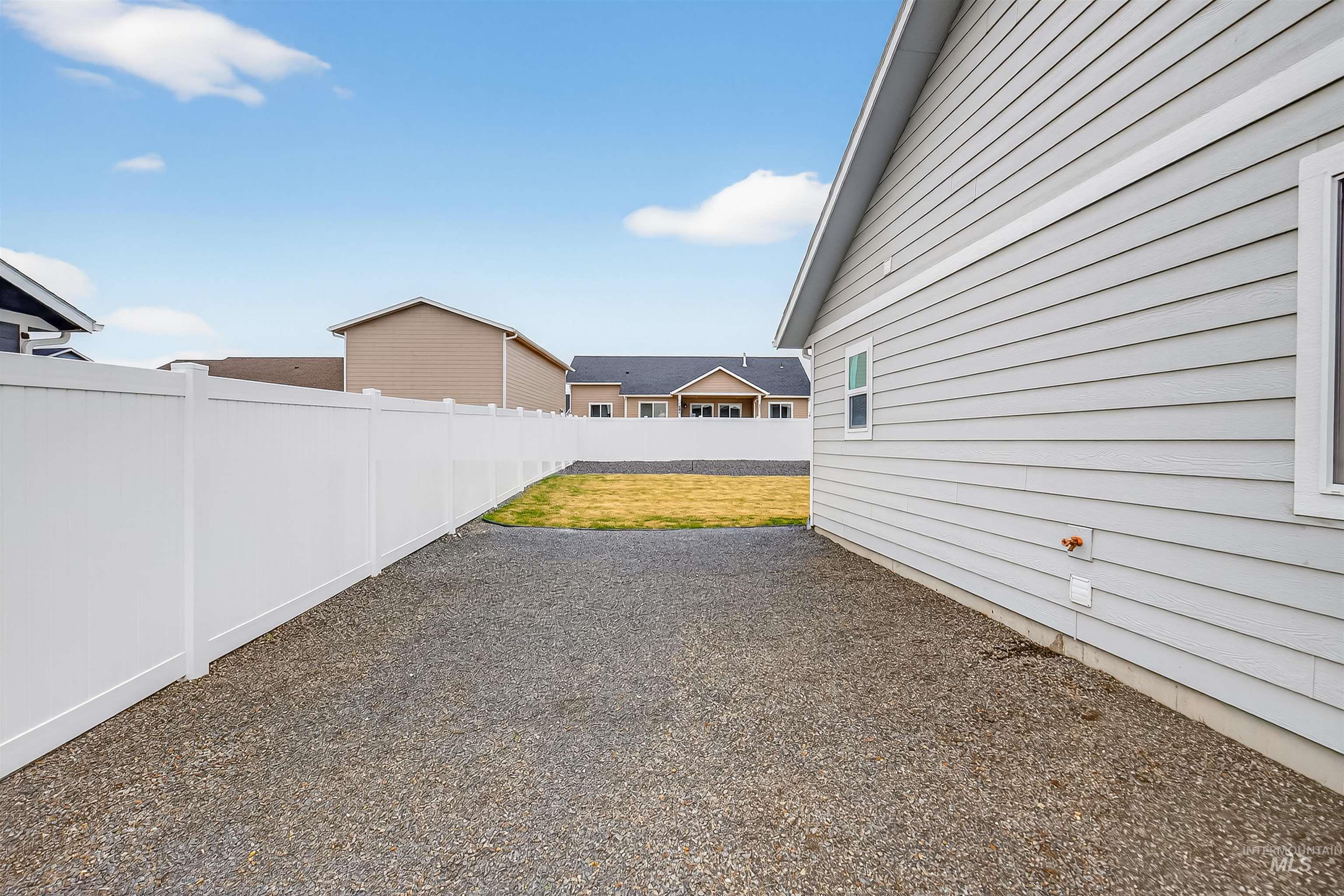 1432 Horizon Ct., Lewiston, Idaho 83501, 3 Bedrooms, 2 Bathrooms, Residential For Sale, Price $444,000,MLS 98972248