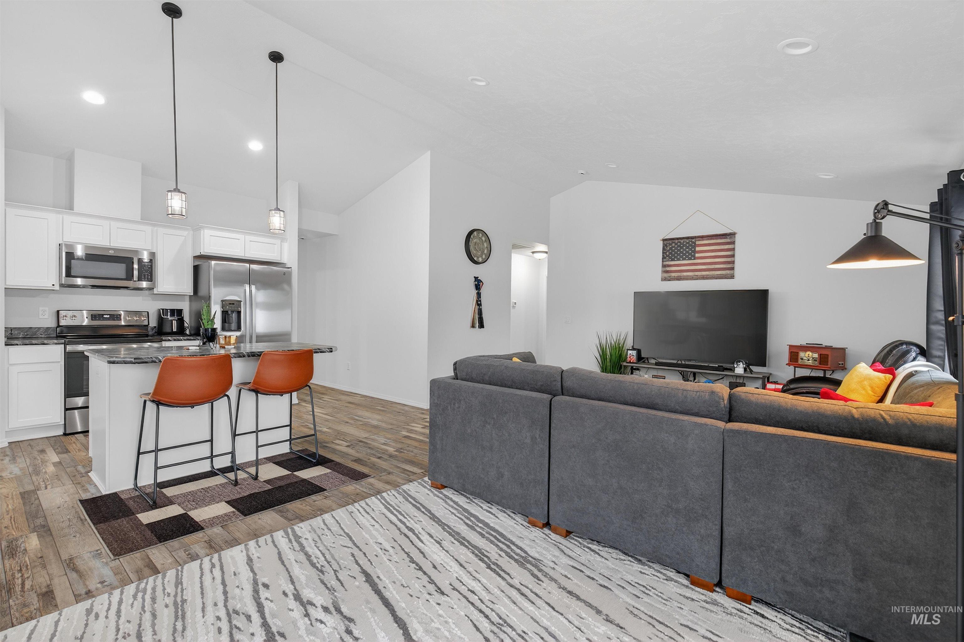 1432 Horizon Ct., Lewiston, Idaho 83501, 3 Bedrooms, 2 Bathrooms, Residential For Sale, Price $444,000,MLS 98972248