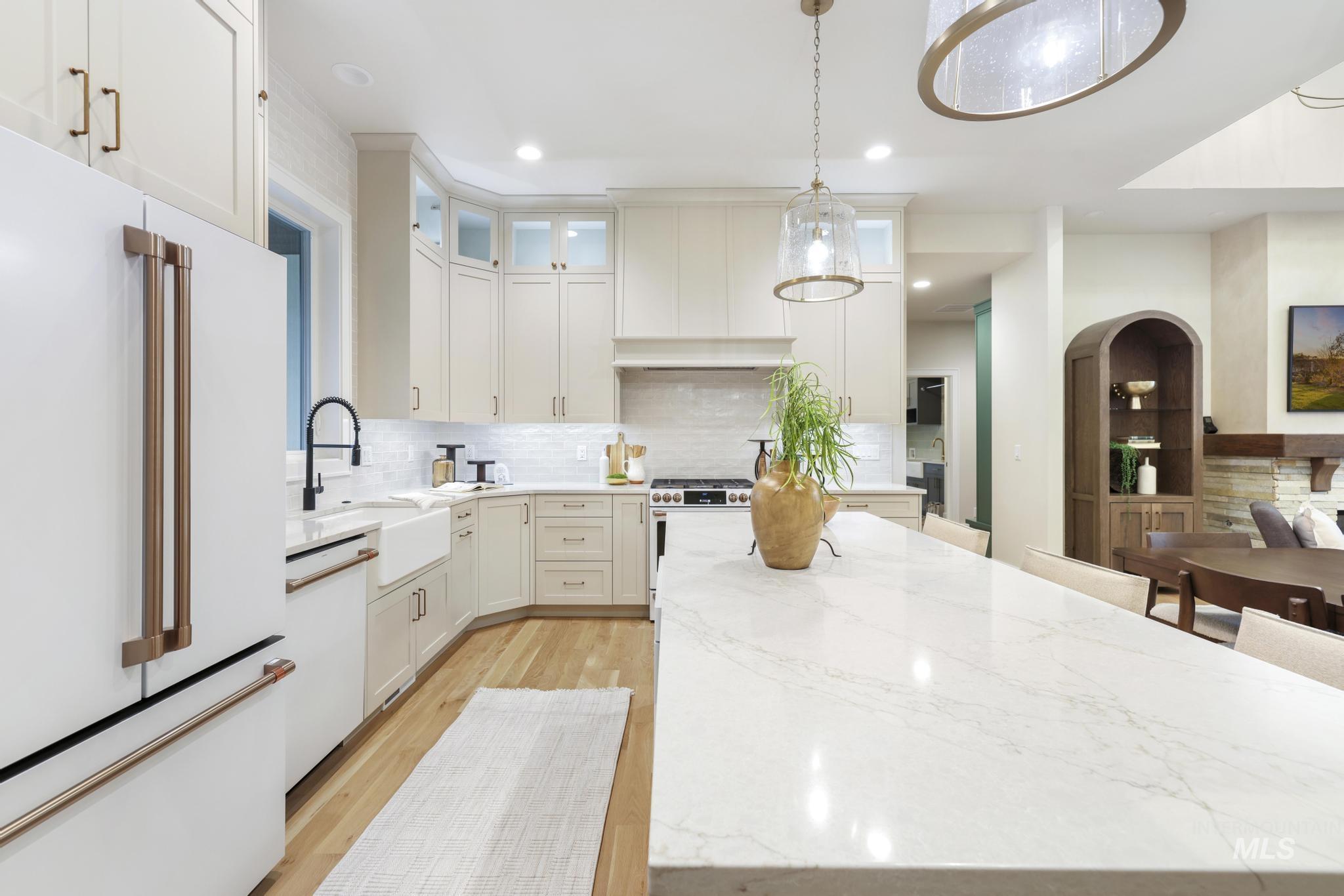 536 Canyon Falls Dr, Twin Falls, Idaho 83301, 4 Bedrooms, 2 Bathrooms, Residential For Sale, Price $685,000,MLS 98972249